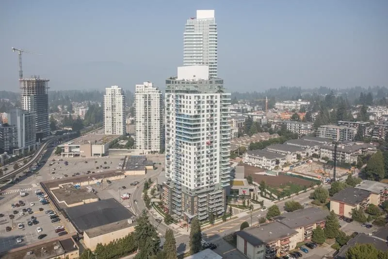 2906 537 Cottonwood Avenue