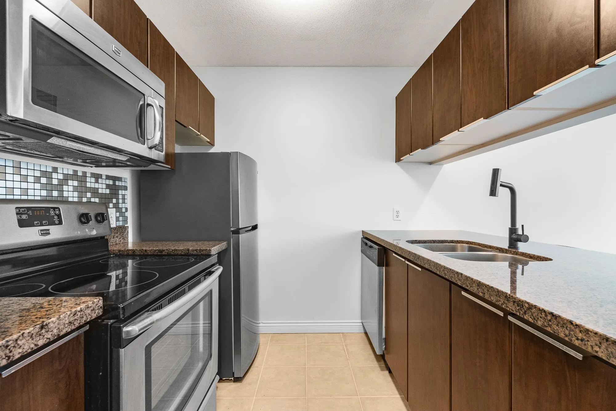 805 438 Seymour Street