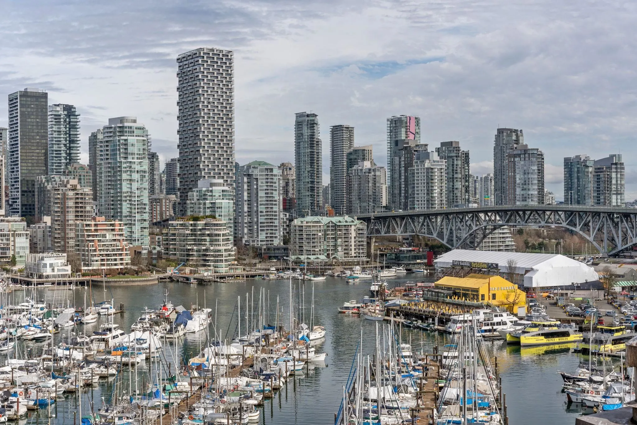 1009 1450 Pennyfarthing Drive