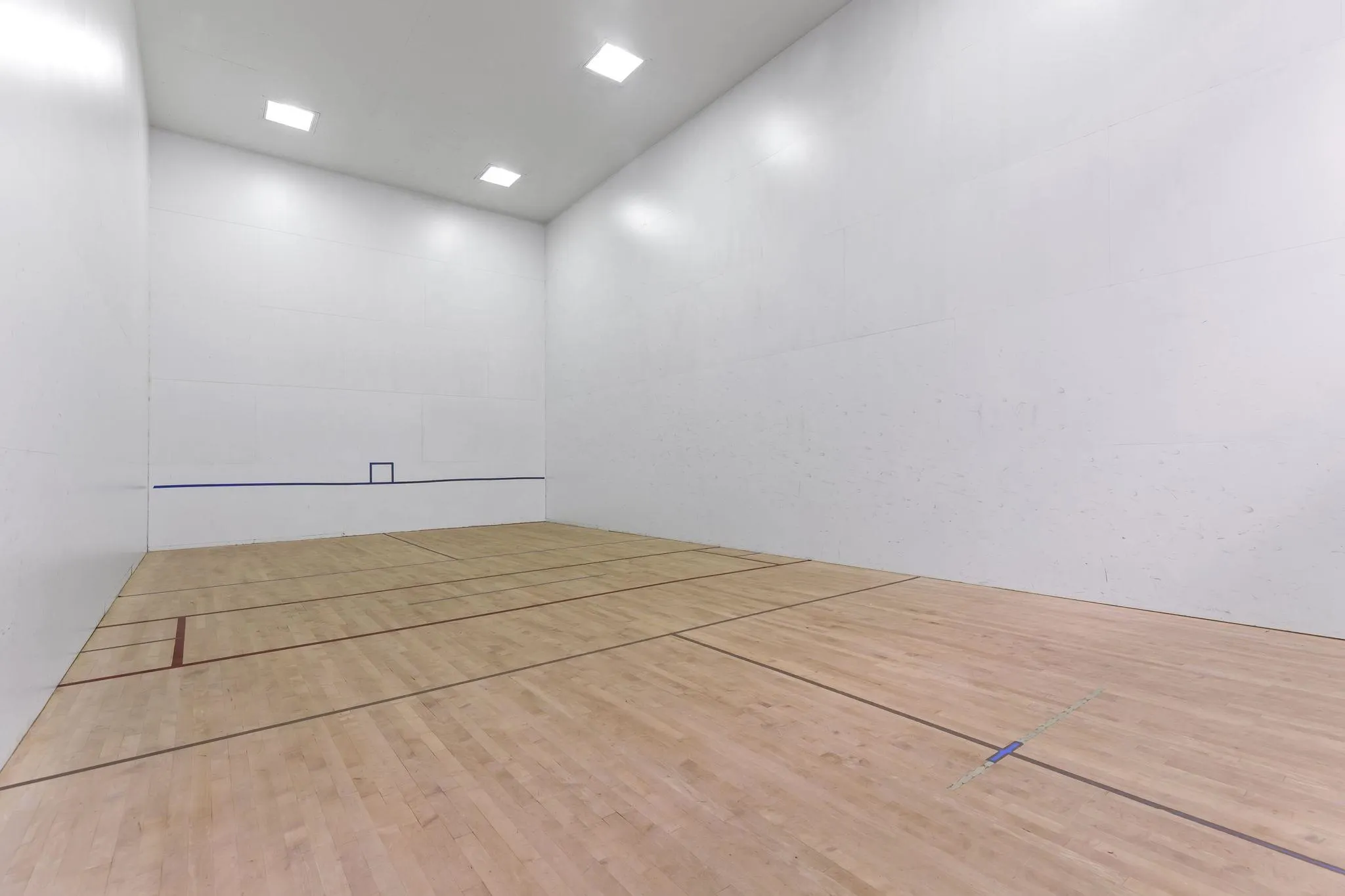 1009 1450 Pennyfarthing Drive