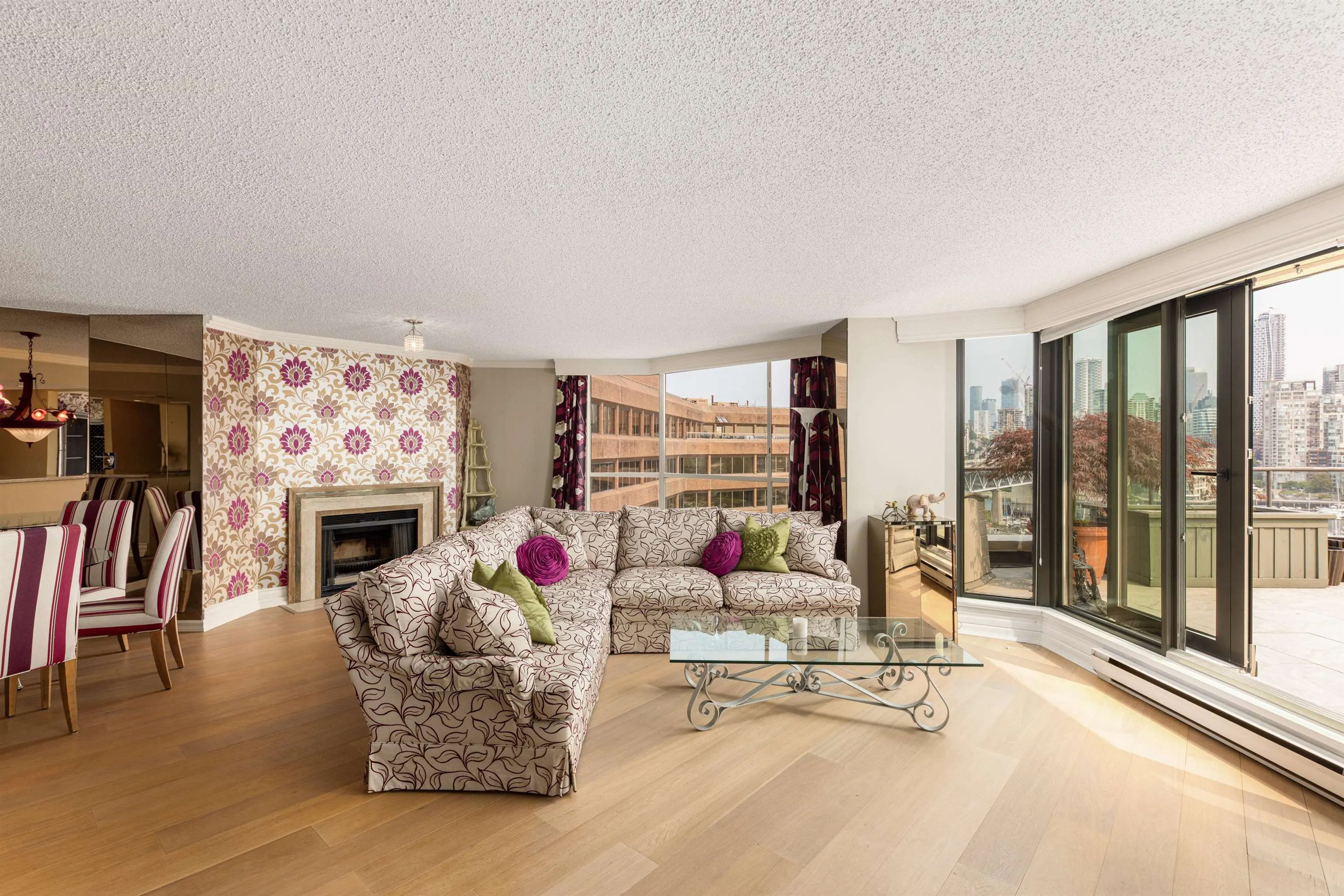 1009 1450 Pennyfarthing Drive