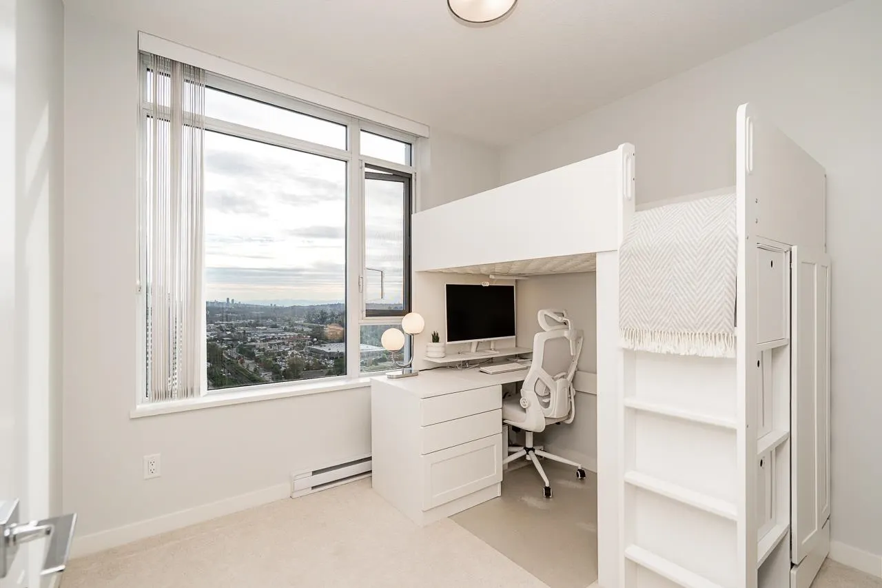 2808 2388 Madison Avenue