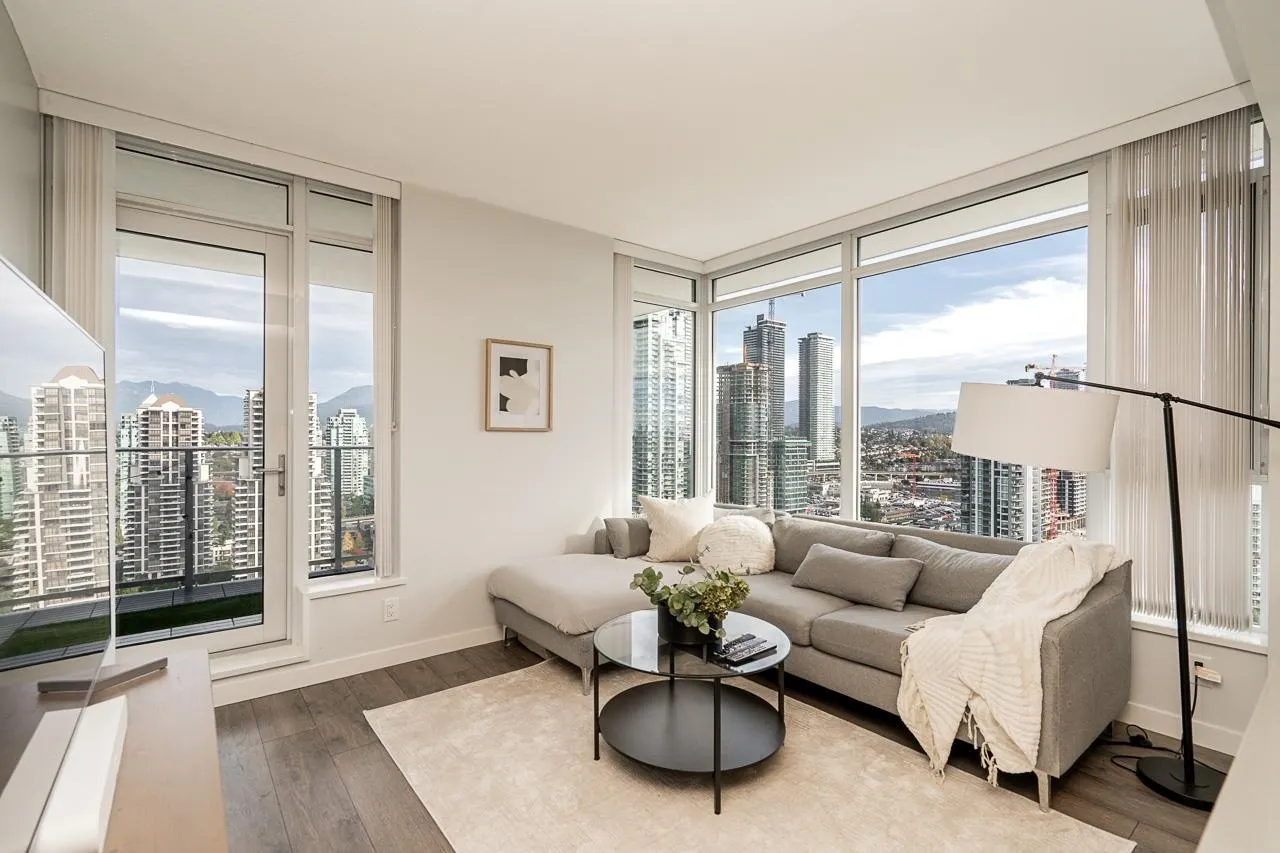 2808 2388 Madison Avenue