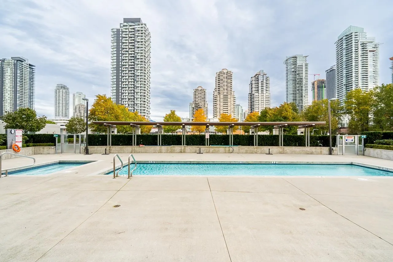 2808 2388 Madison Avenue