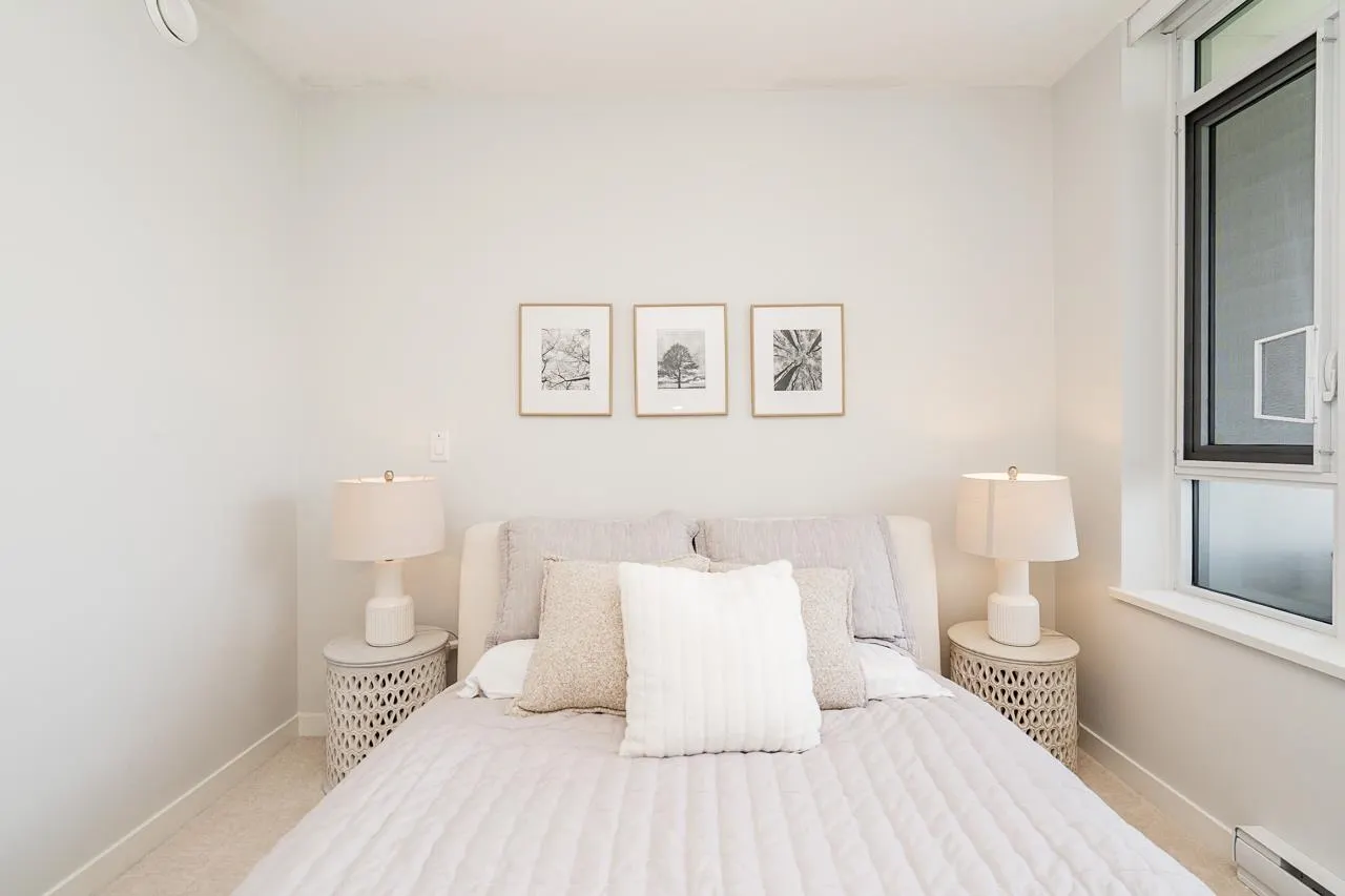 2808 2388 Madison Avenue