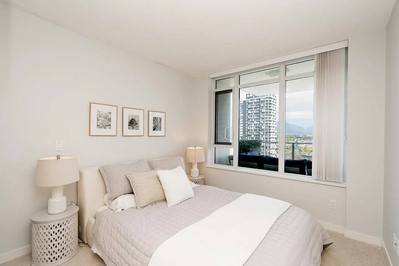 2808 2388 Madison Avenue
