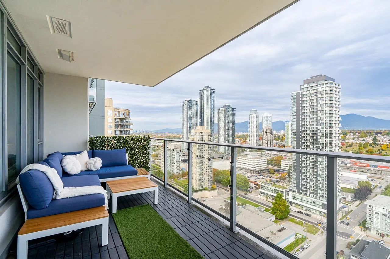 2808 2388 Madison Avenue