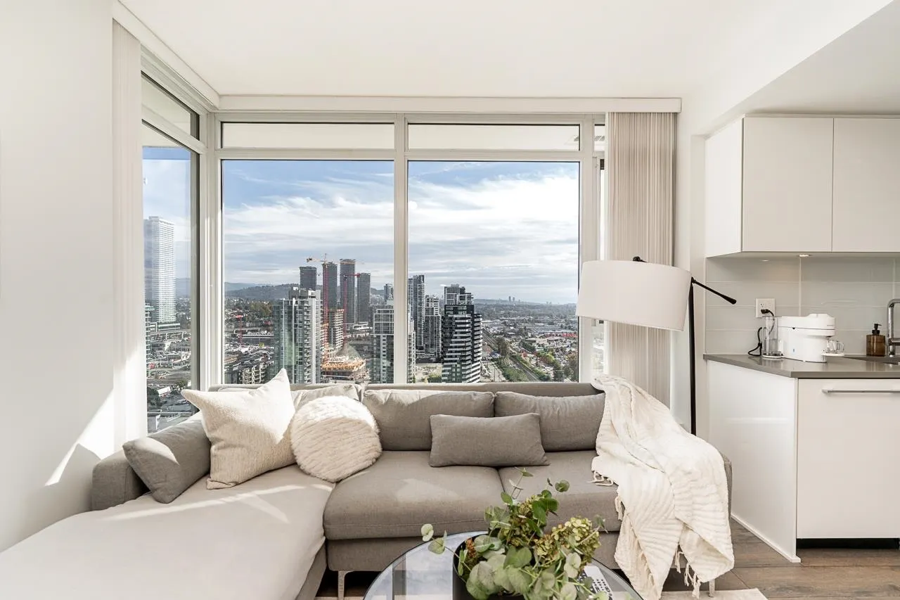 2808 2388 Madison Avenue