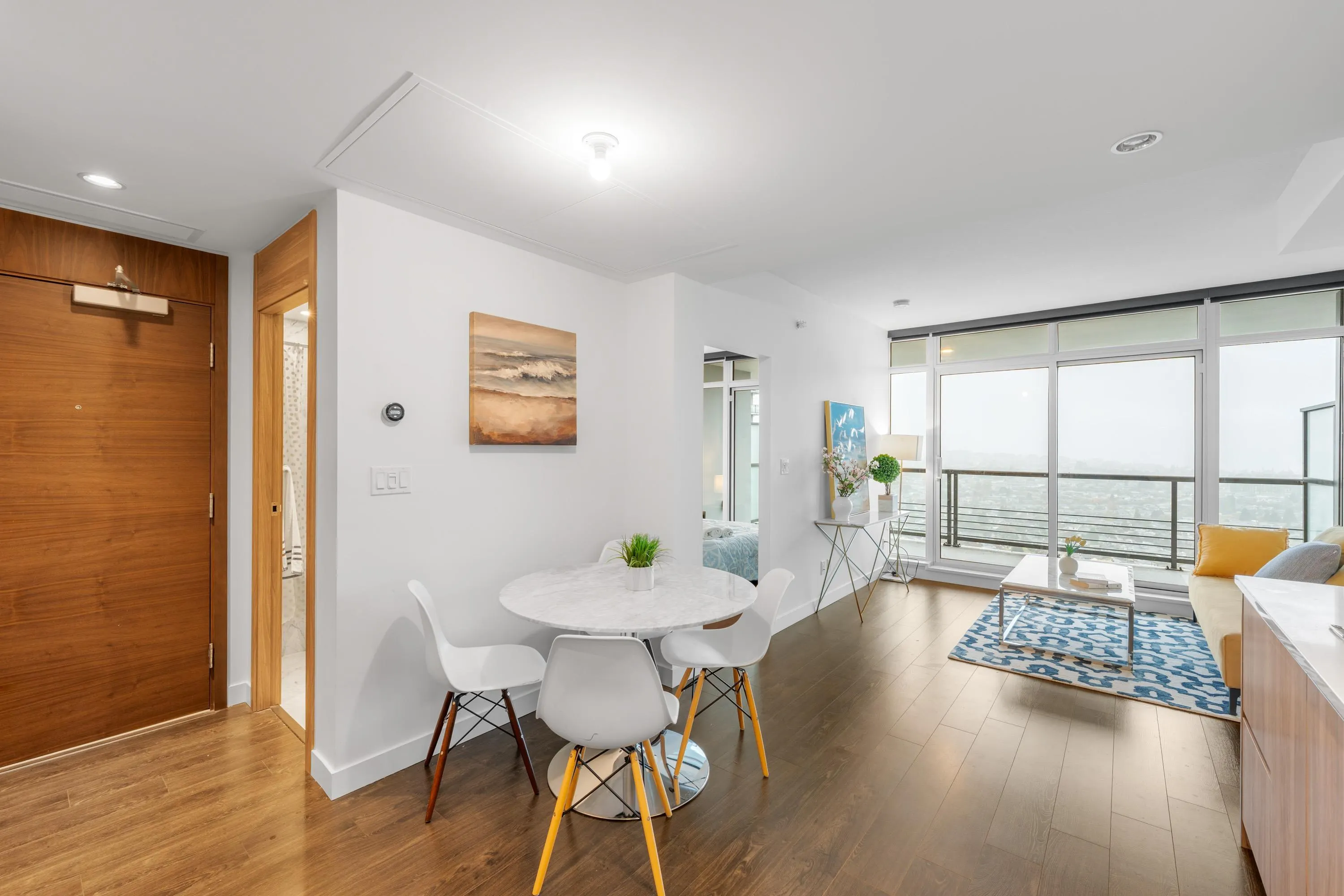3905 4730 Lougheed Highway