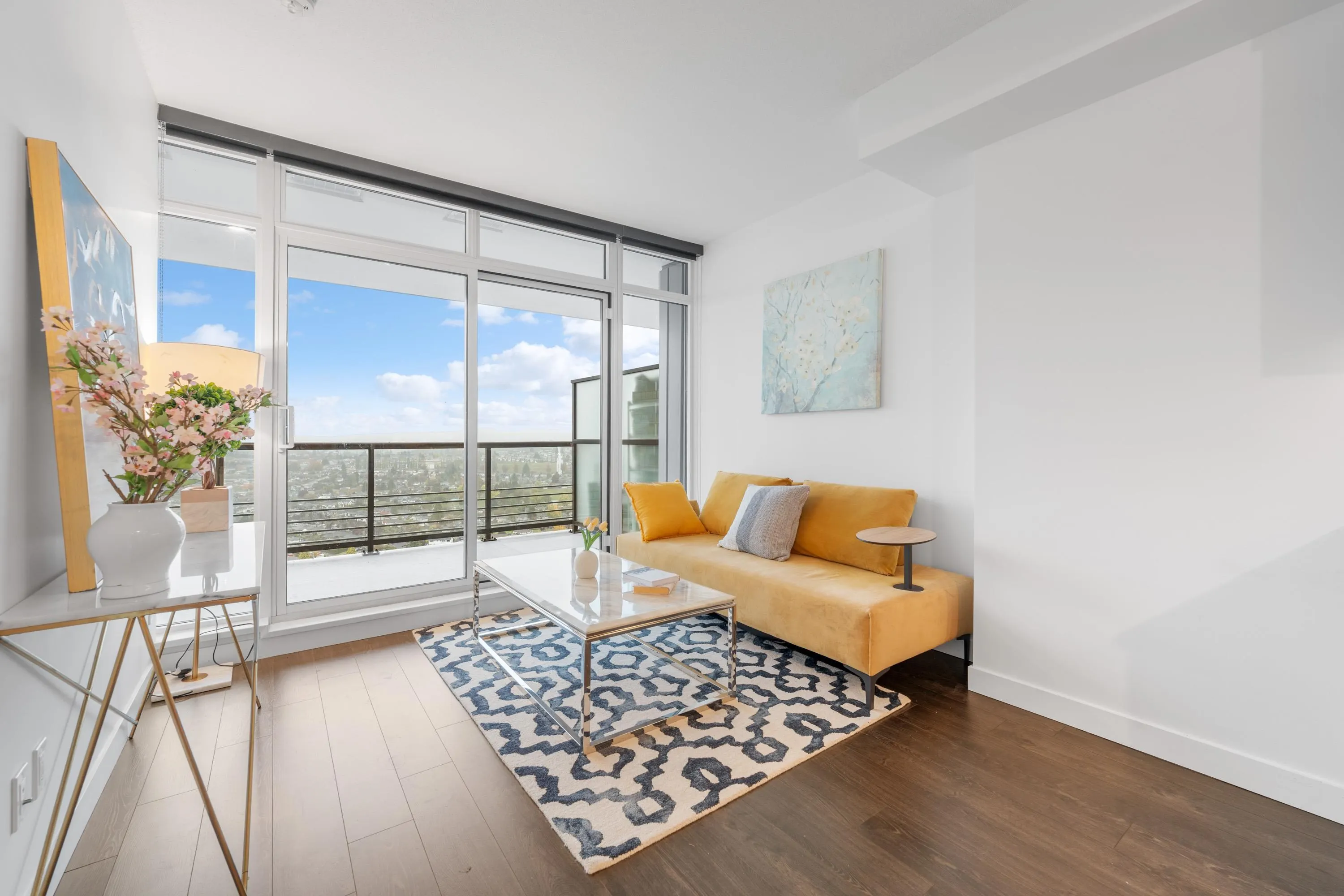 3905 4730 Lougheed Highway