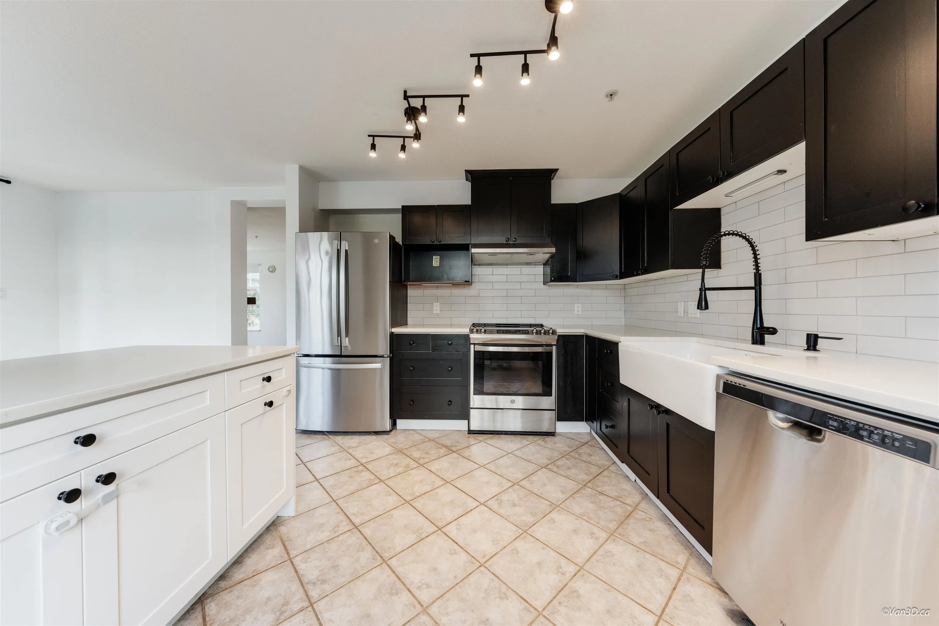 111 1432 Parkway Boulevard