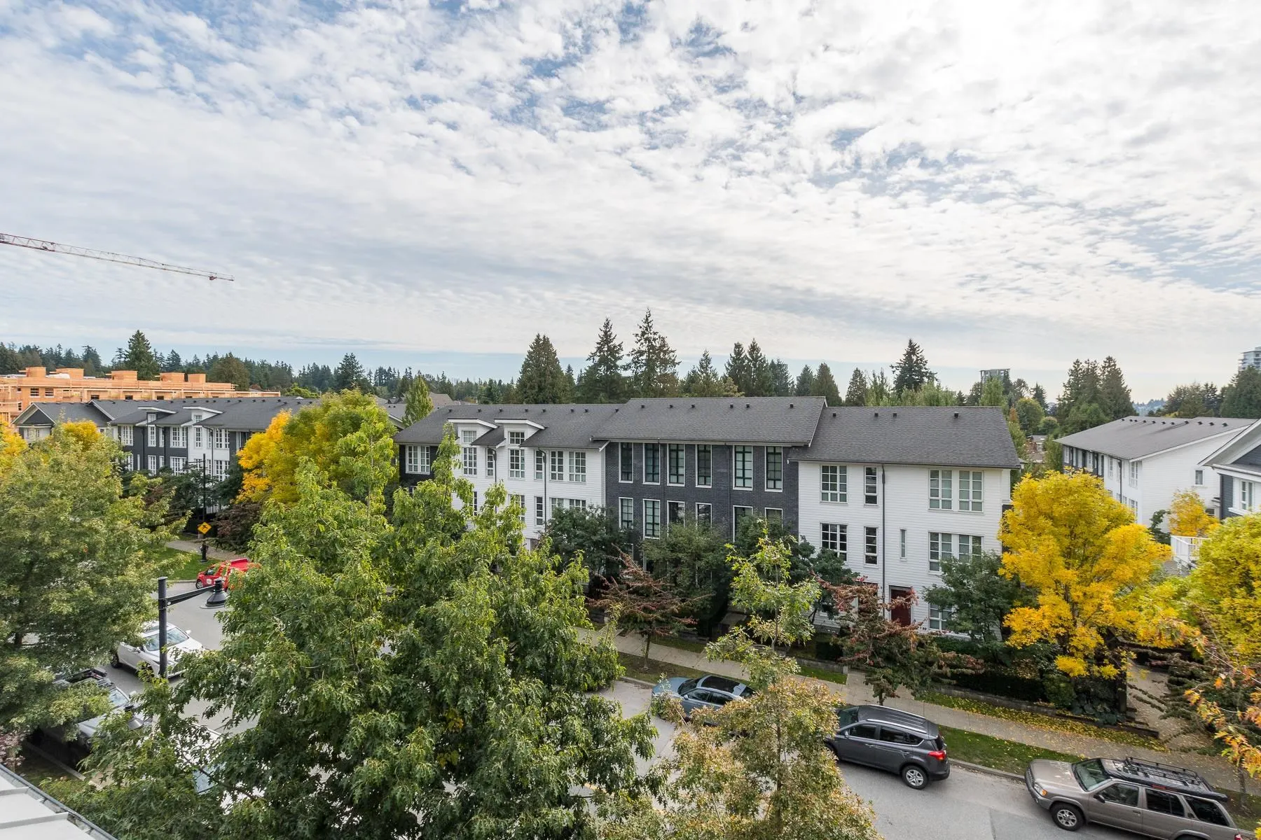 415 553 Foster Avenue