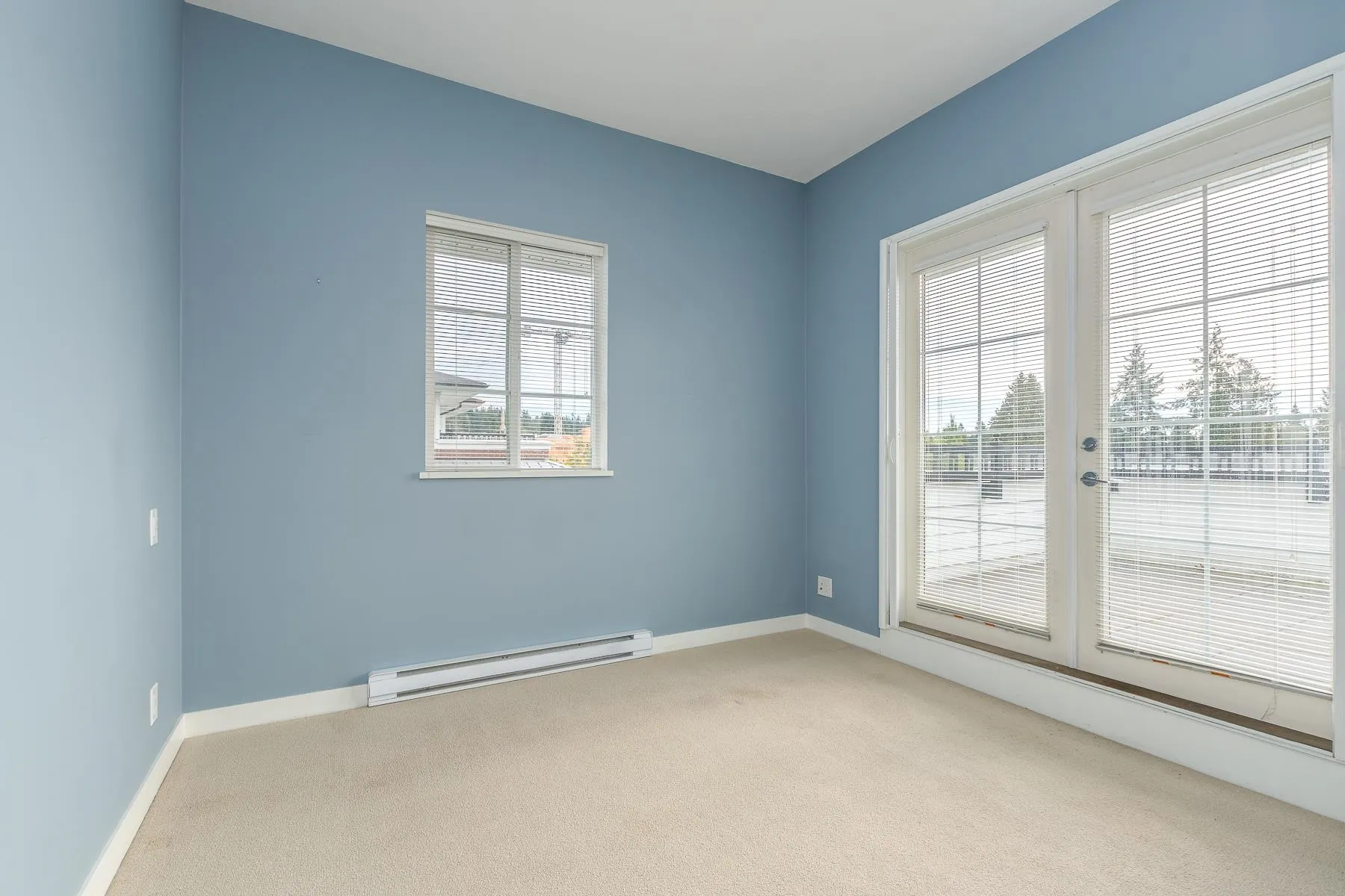 415 553 Foster Avenue