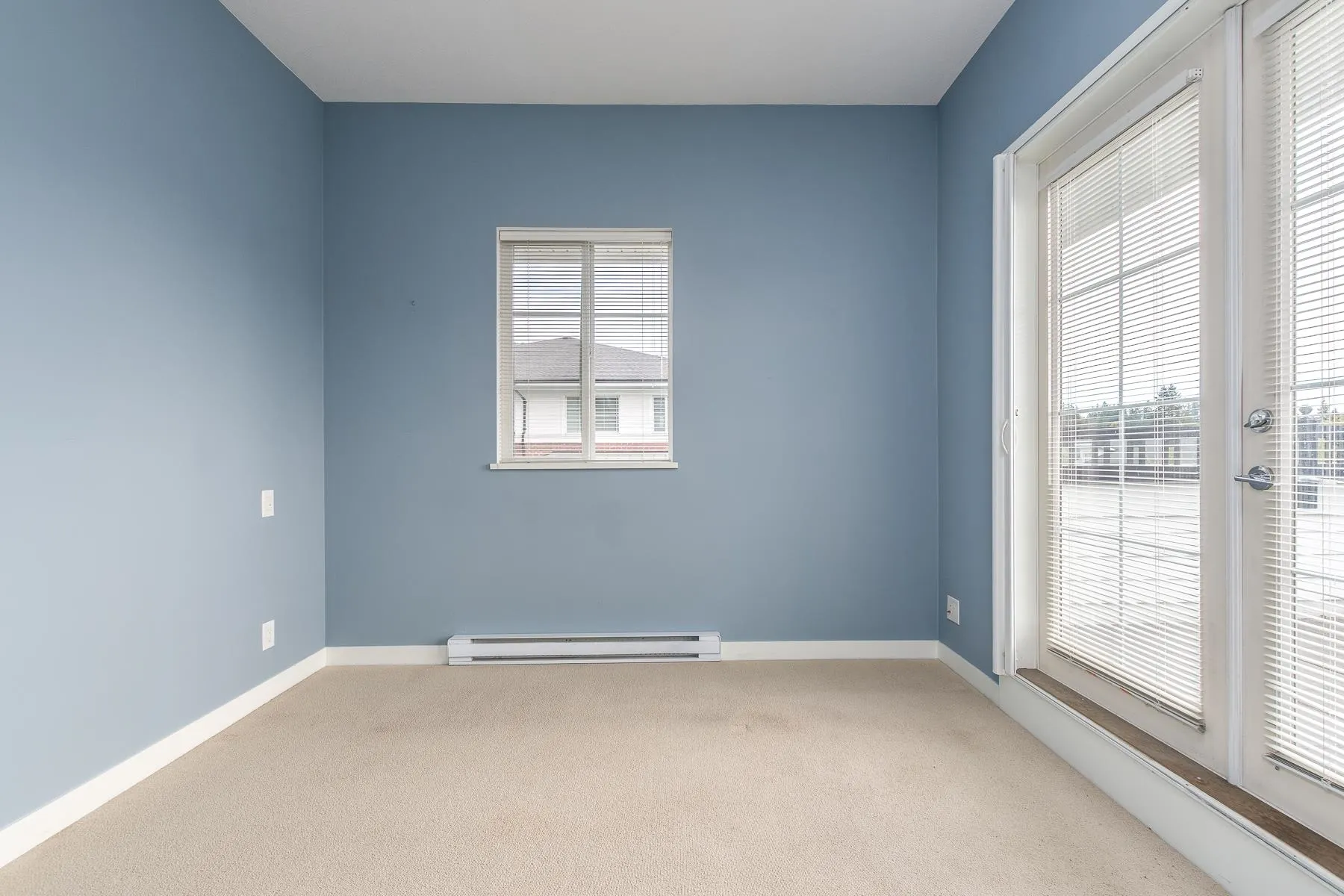 415 553 Foster Avenue