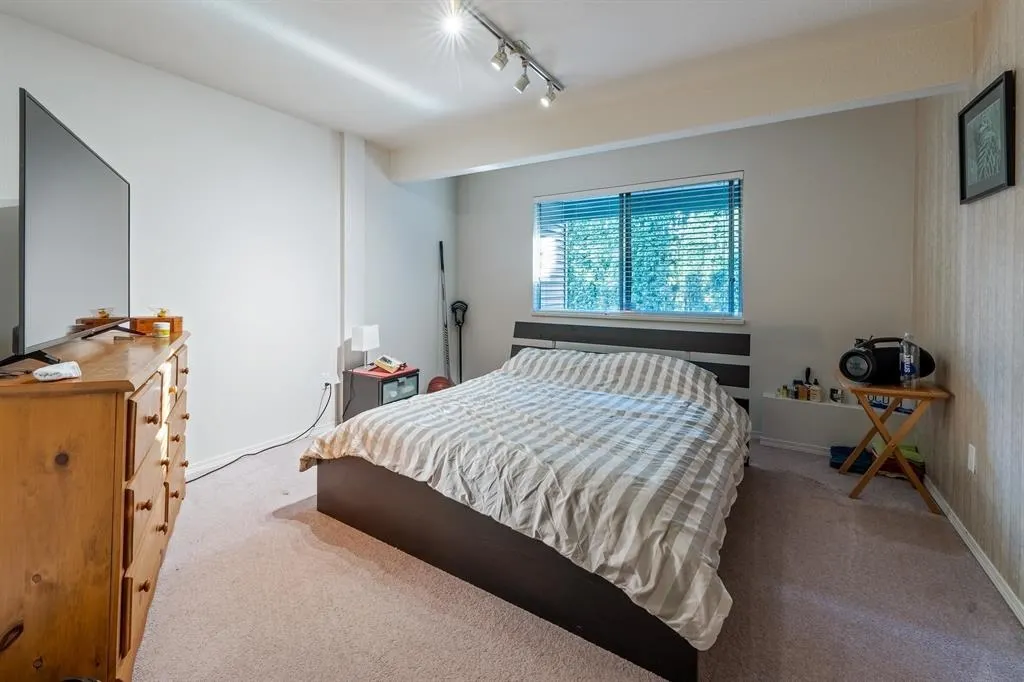 11451 Best Street