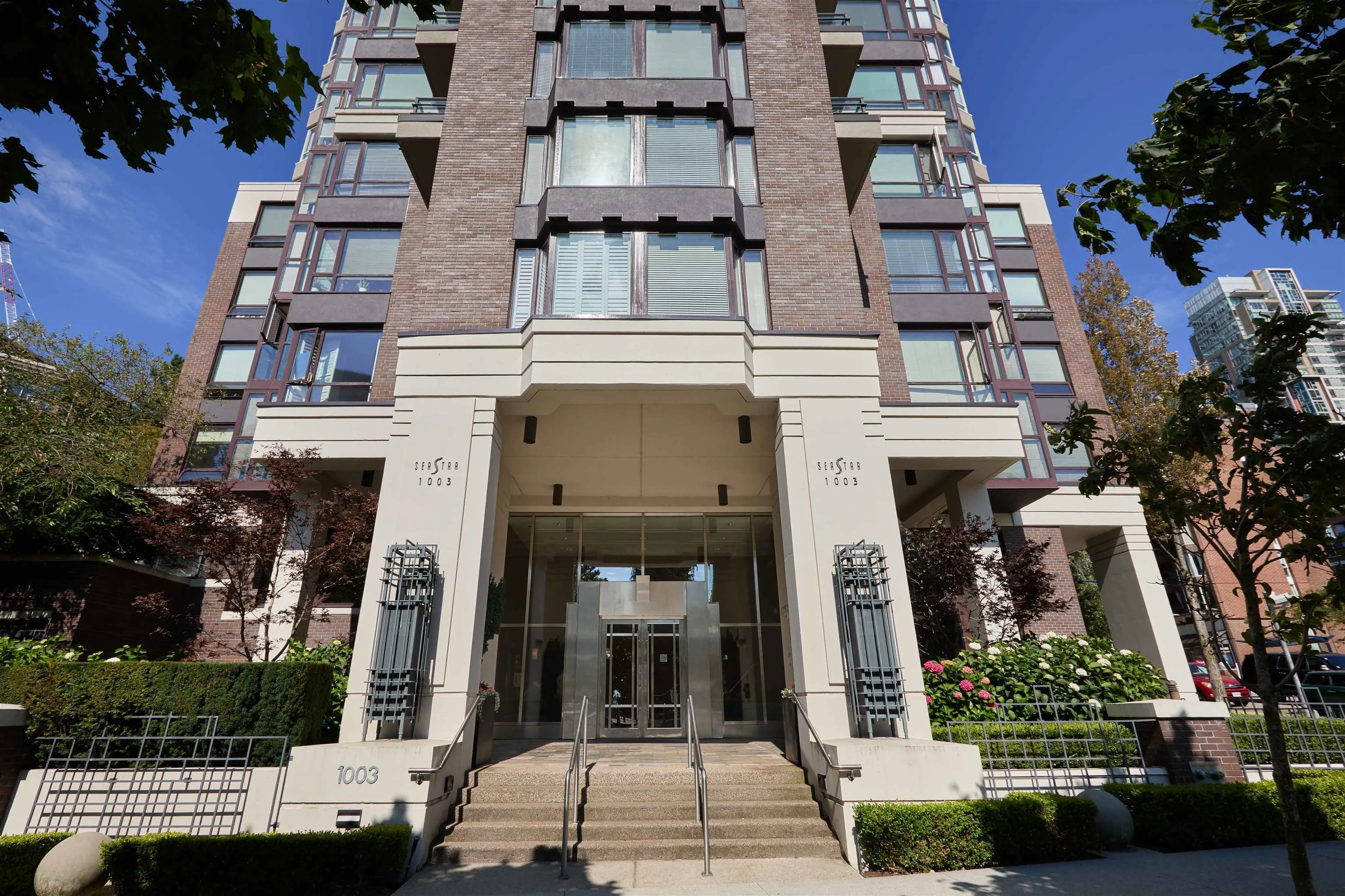 1601 1003 Pacific Street