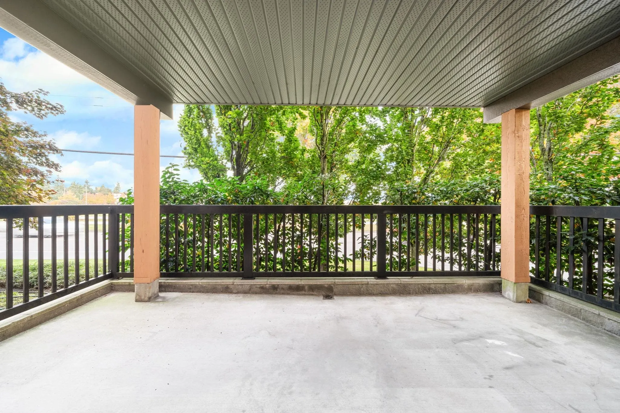 115 6033 Katsura Street