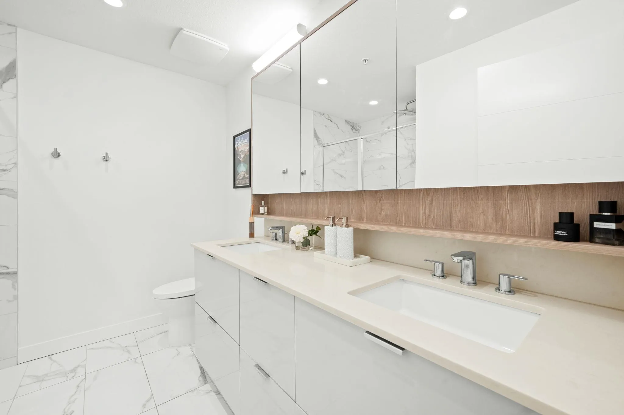 TH8 108 E 8th Street