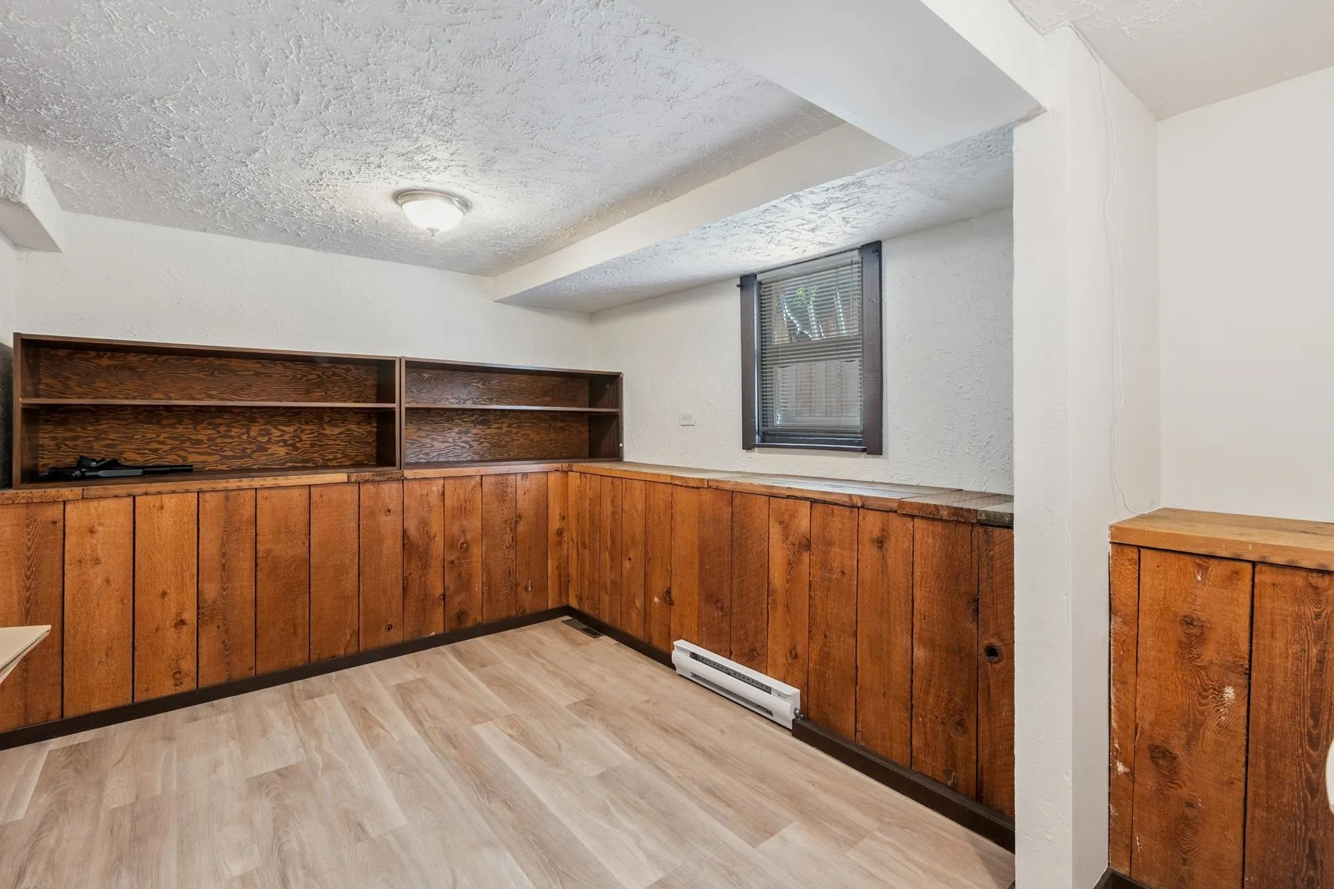 234 W Windsor Road