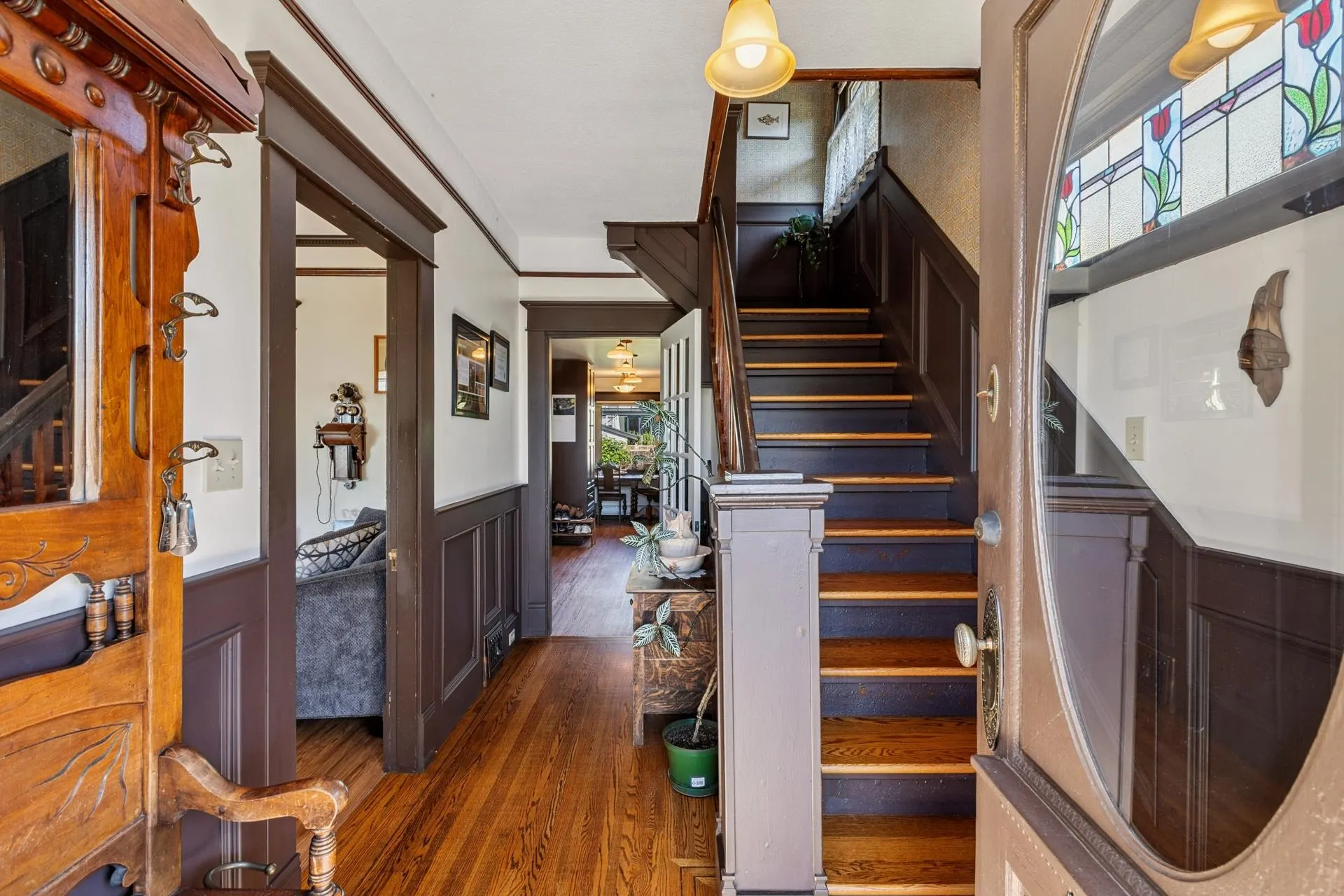 234 W Windsor Road