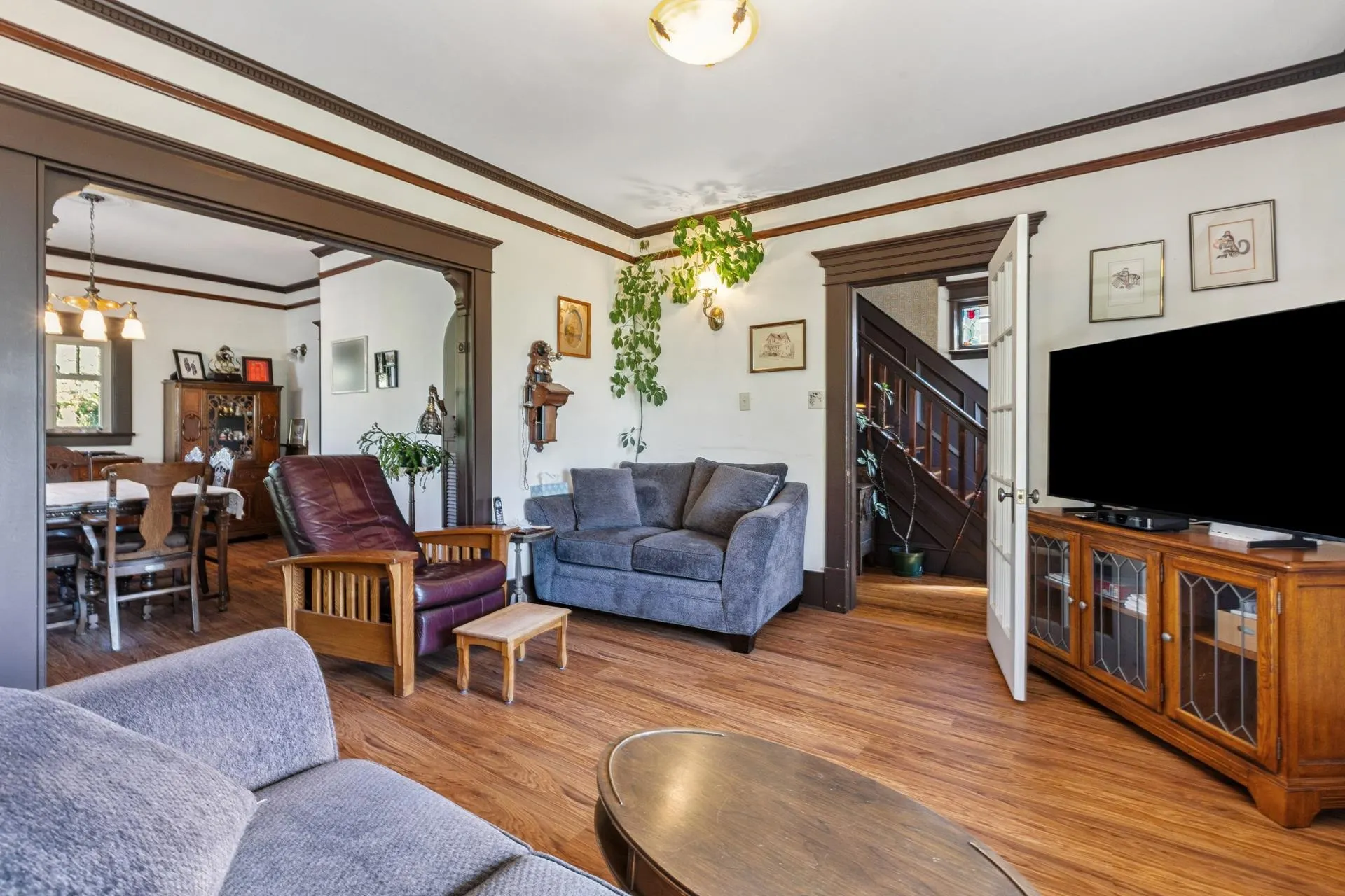 234 W Windsor Road