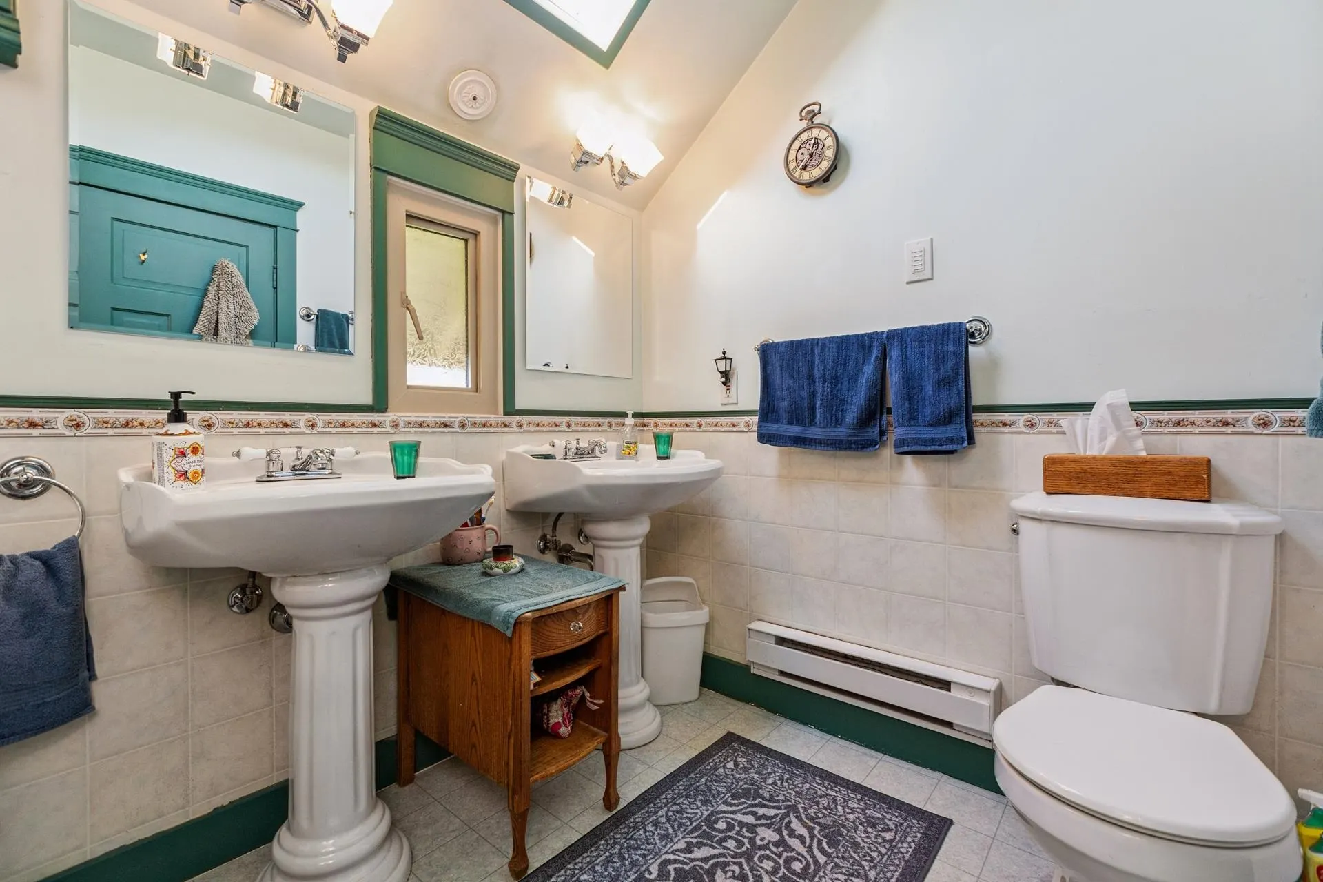 234 W Windsor Road