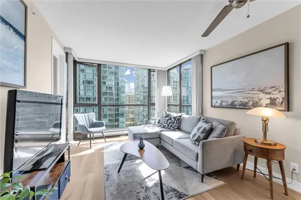 2011 1331 Alberni Street