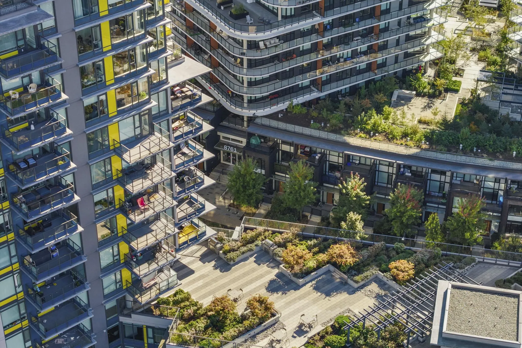 111 8761 University Crescent