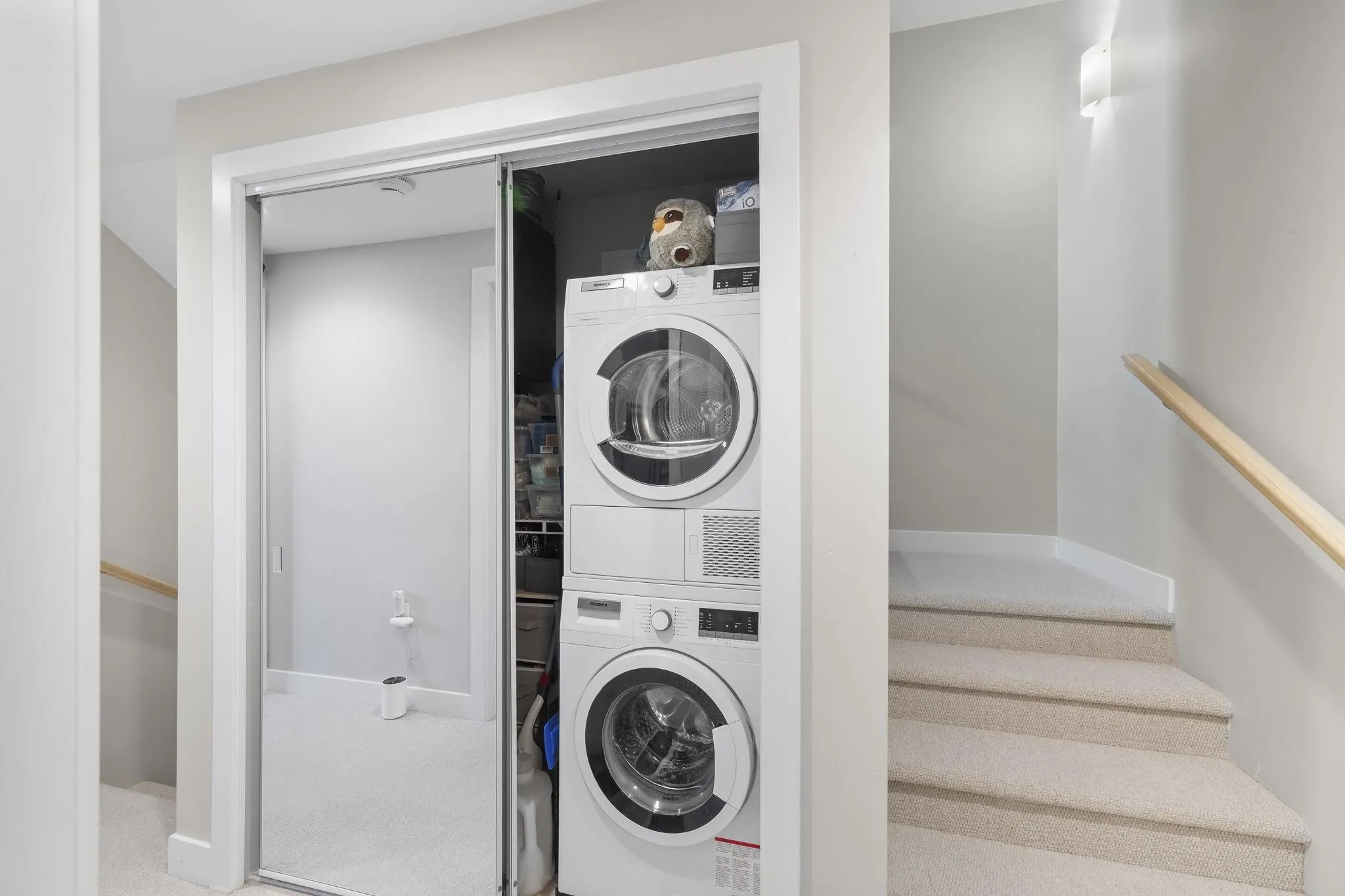 111 8761 University Crescent