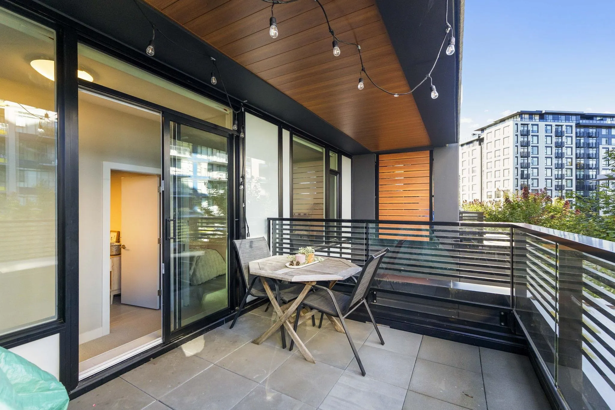 111 8761 University Crescent