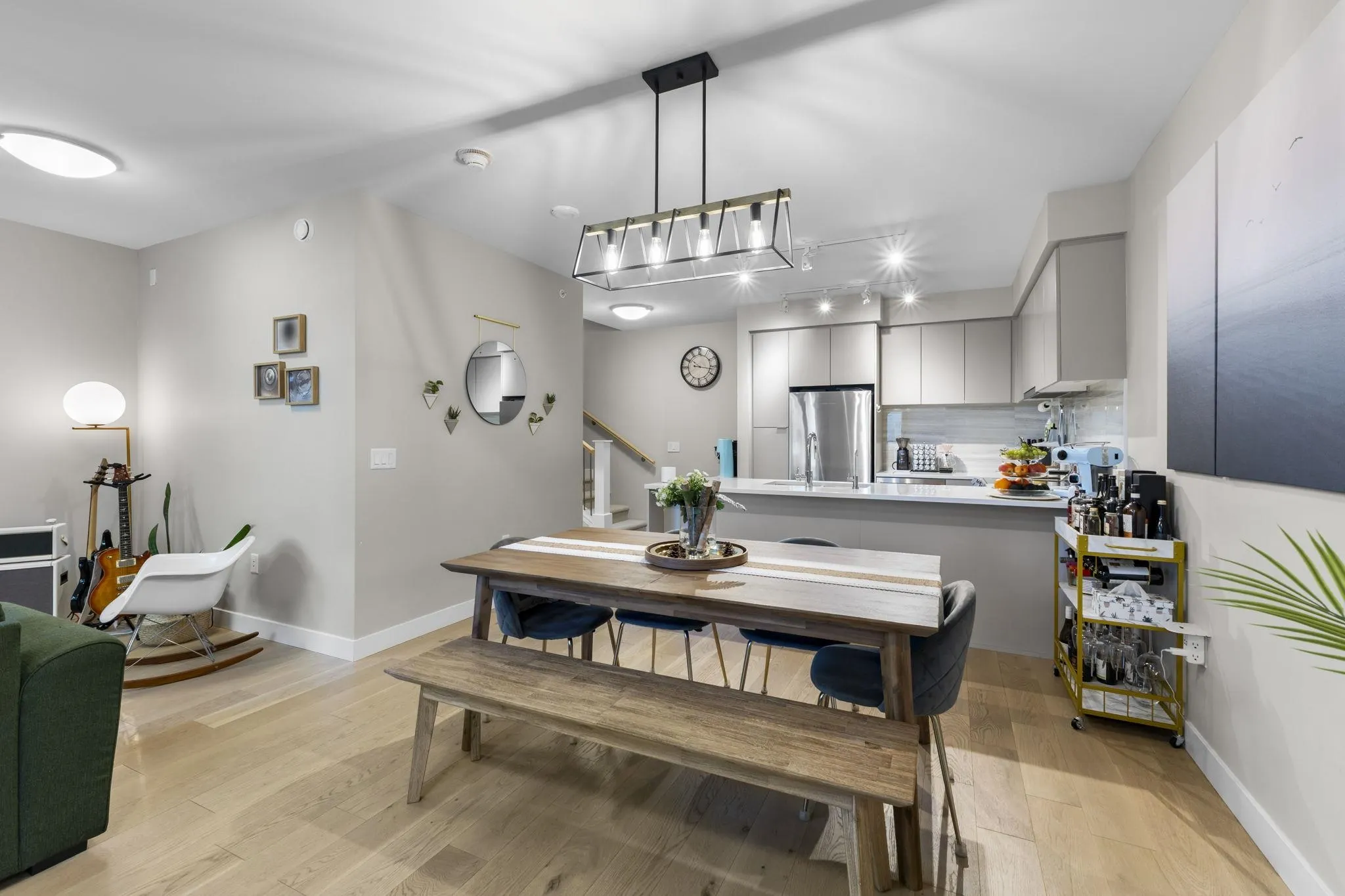 111 8761 University Crescent