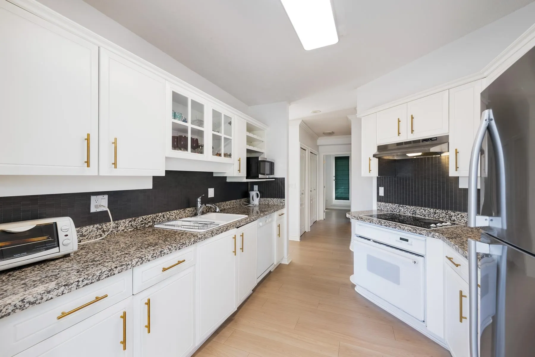 201 588 16th Street