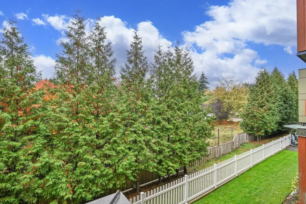 225 12085 228 Street