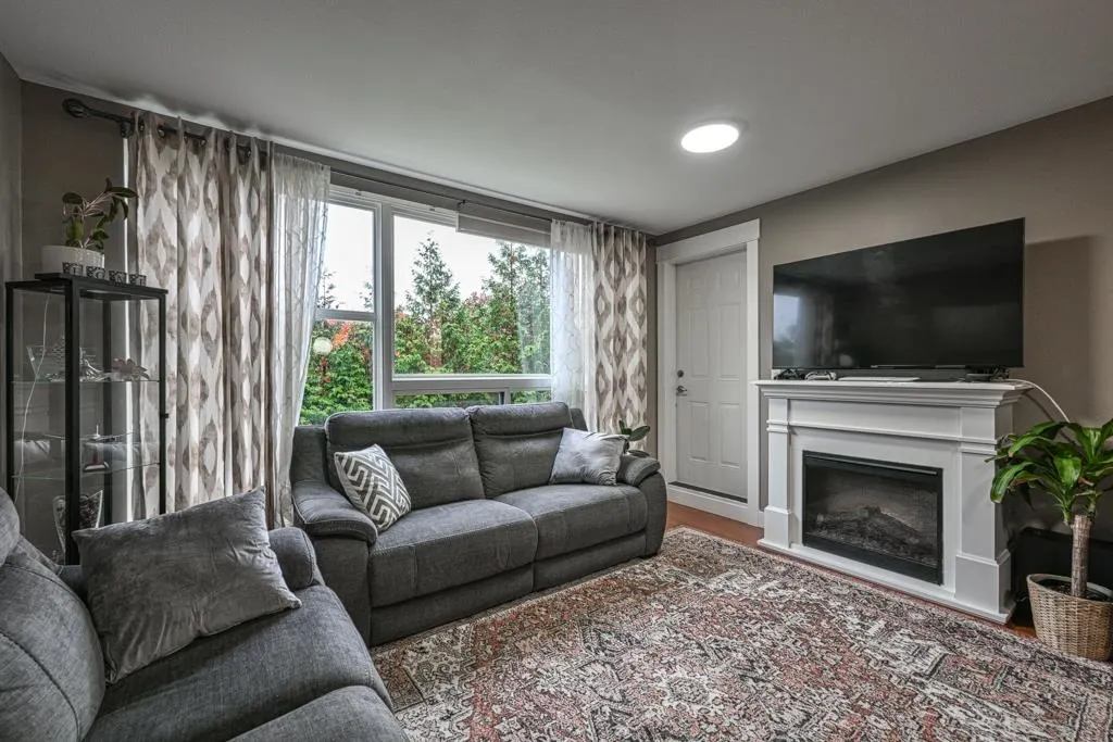 225 12085 228 Street