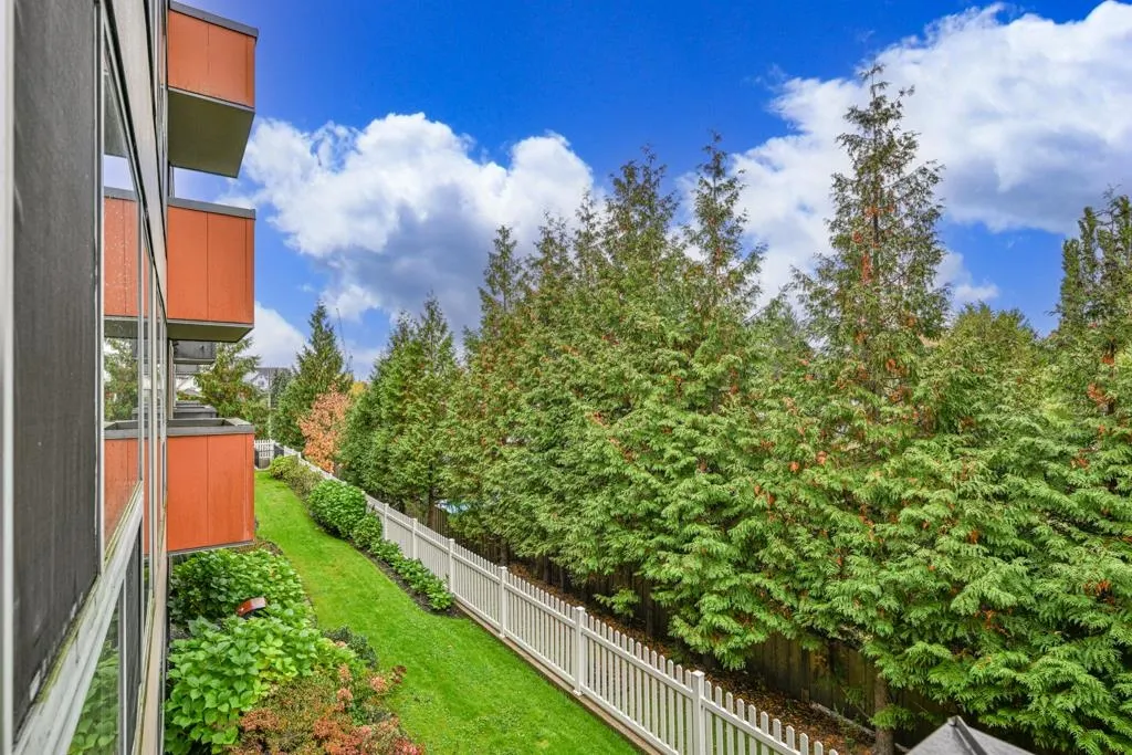 225 12085 228 Street