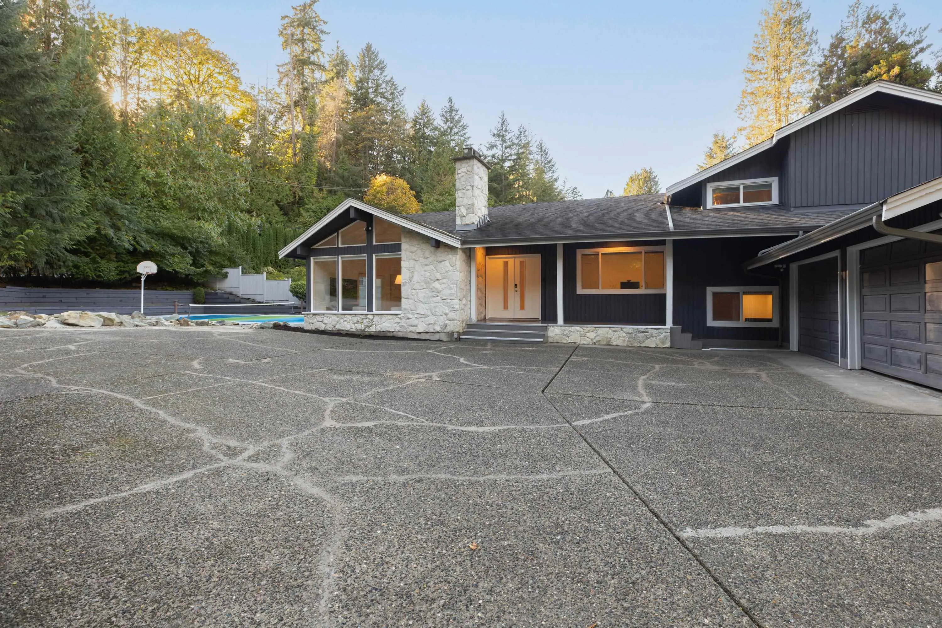 5540 Marine Drive