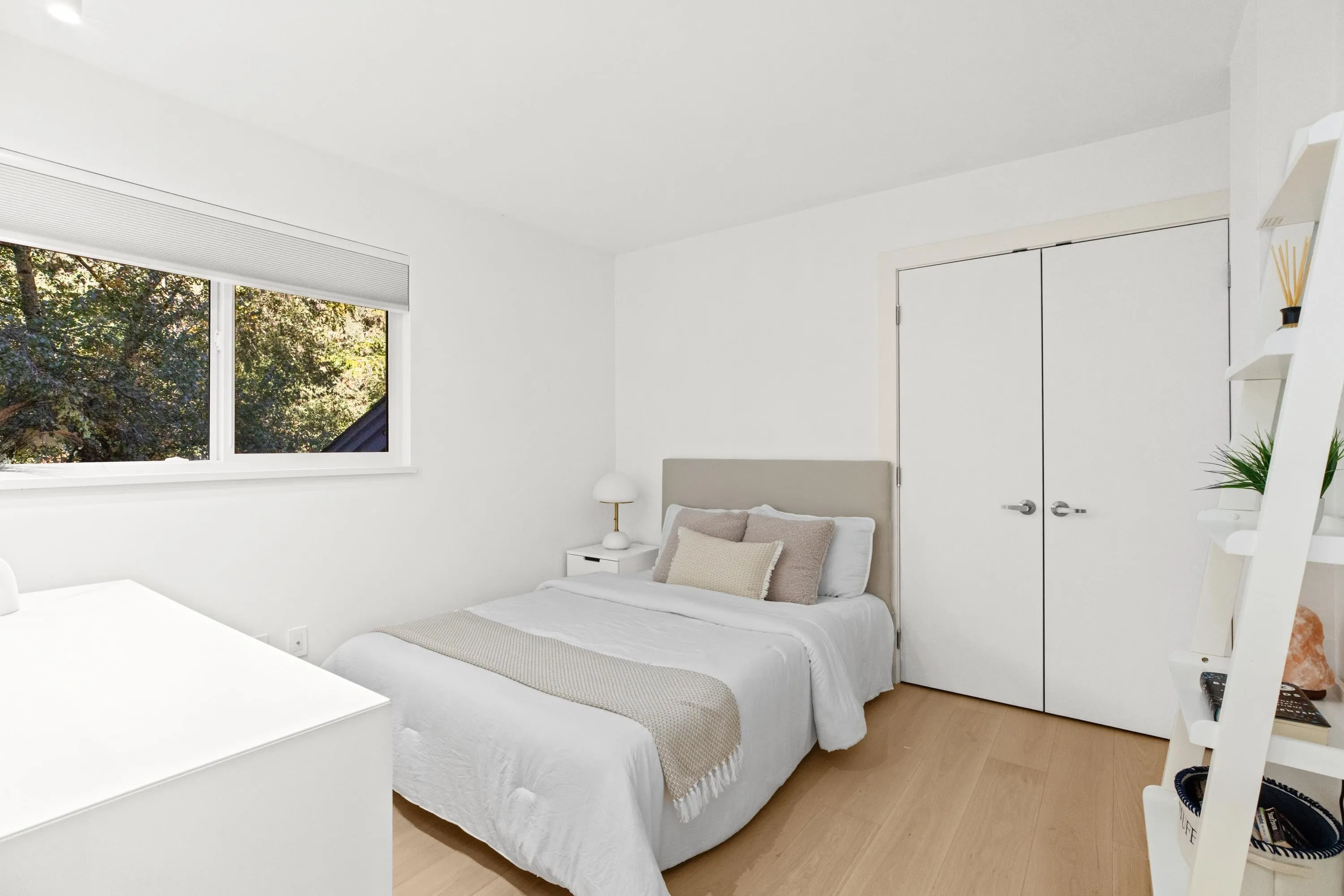 5540 Marine Drive