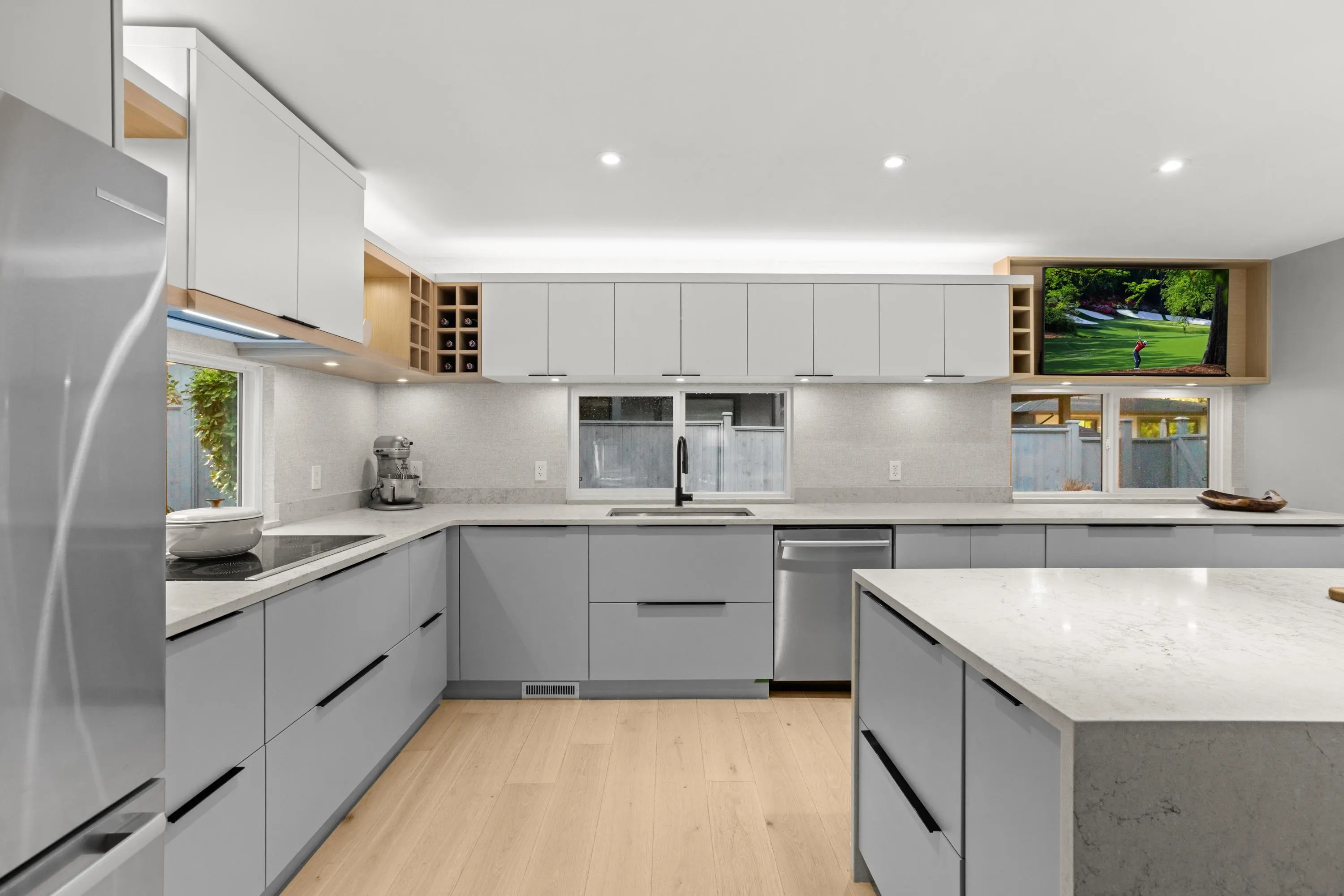5540 Marine Drive