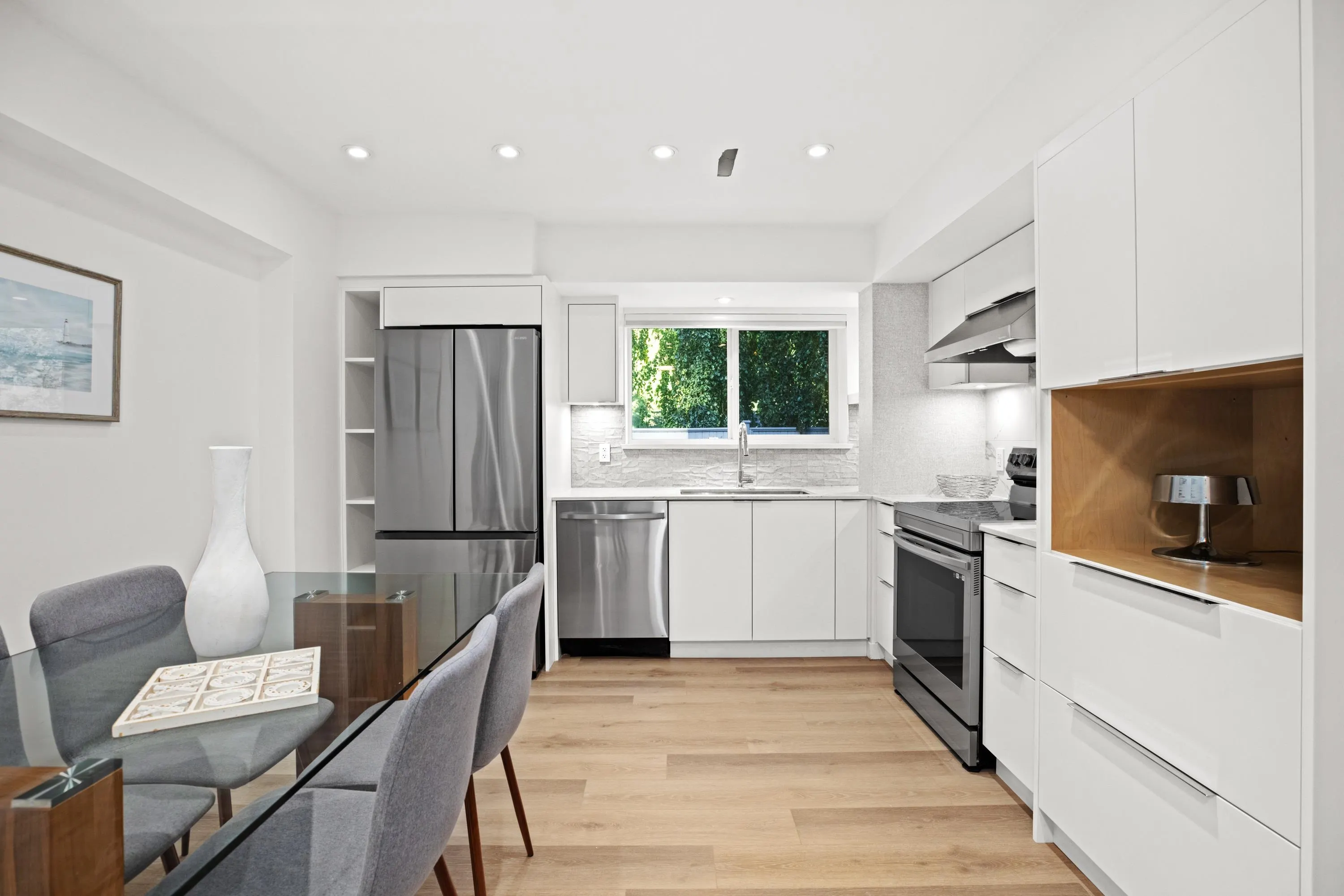 5540 Marine Drive