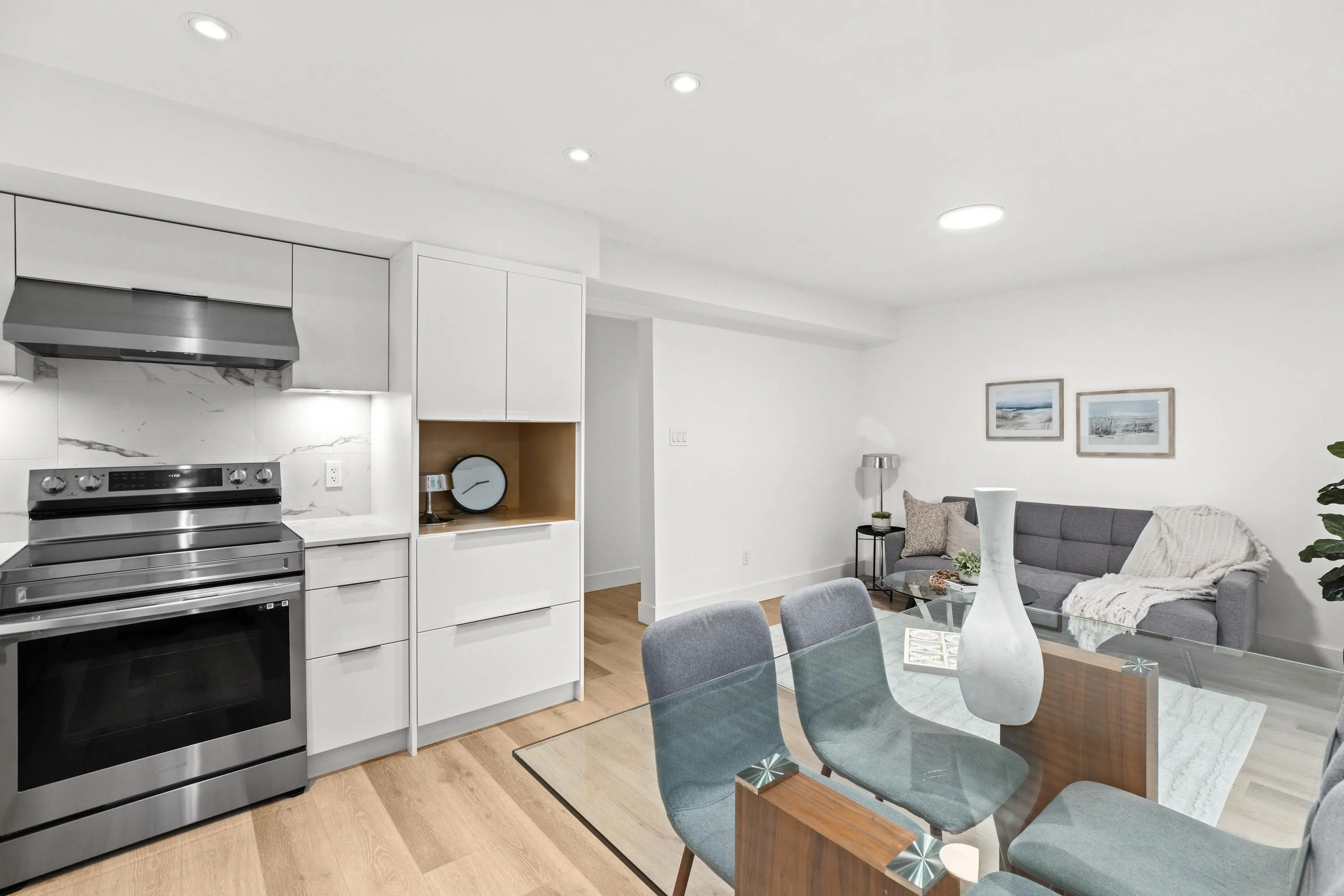 5540 Marine Drive
