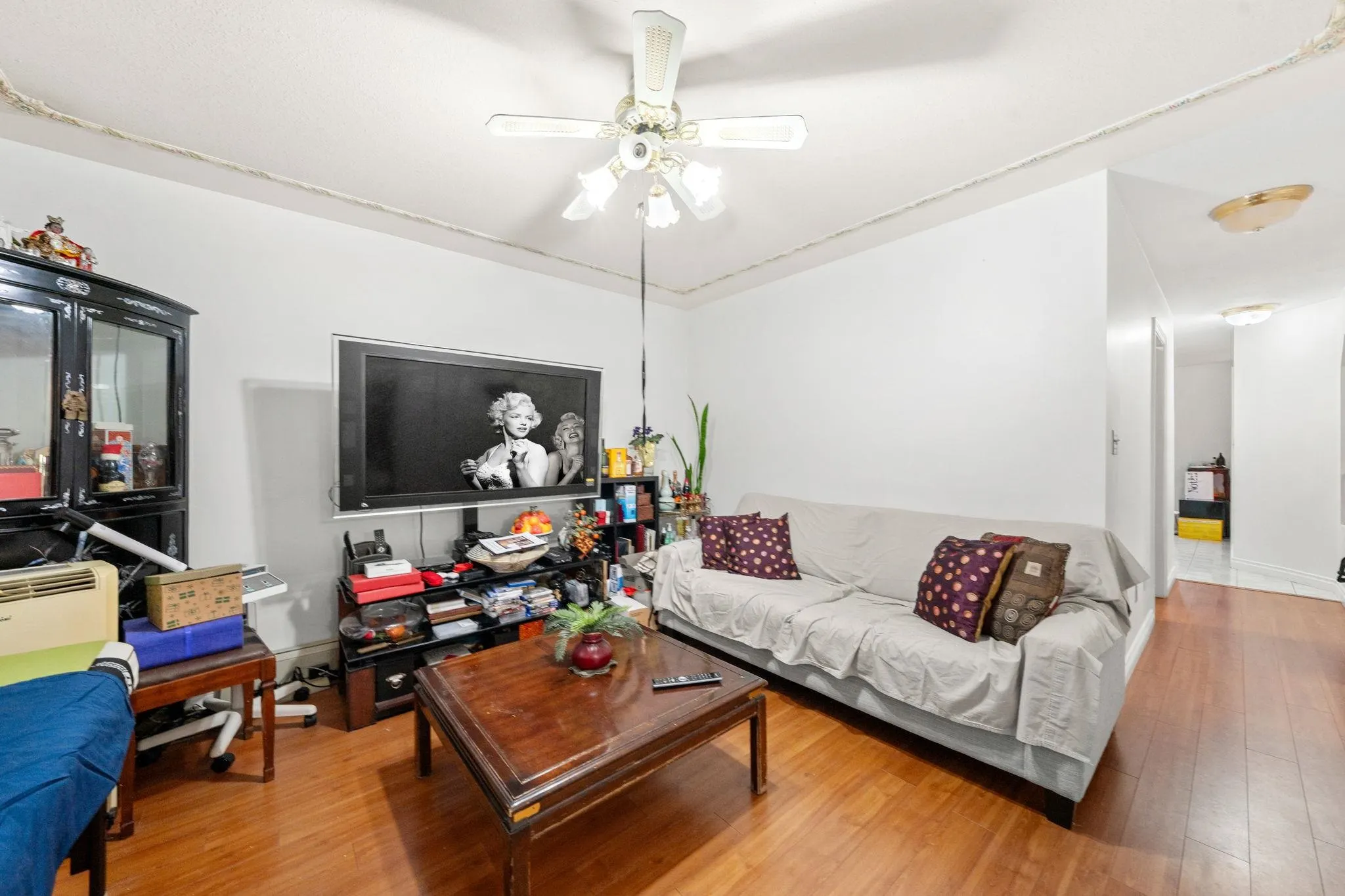350 E 50th Avenue