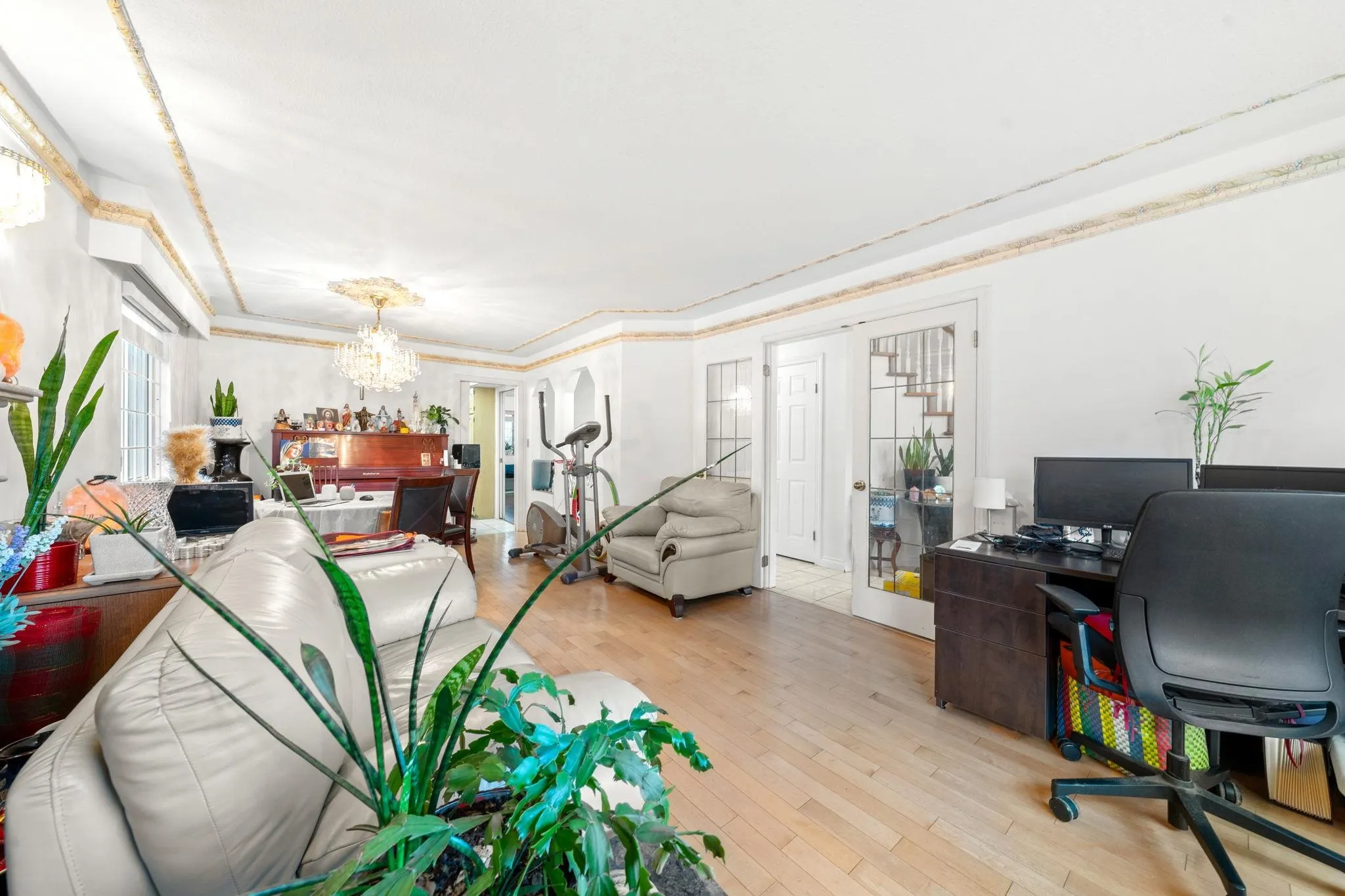 350 E 50th Avenue
