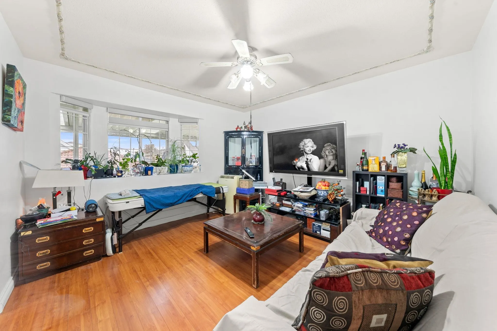 350 E 50th Avenue