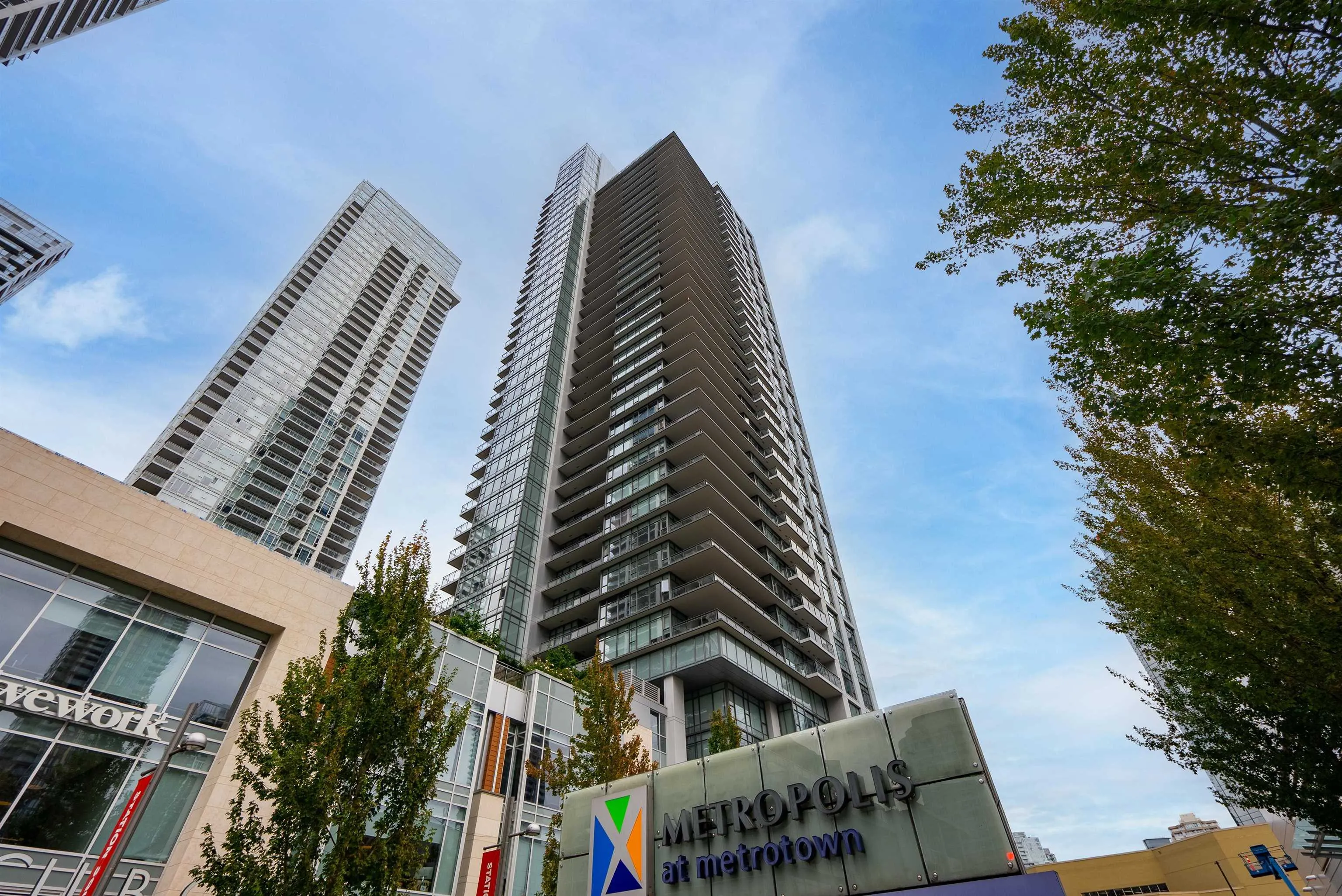 3706 6098 Station Street