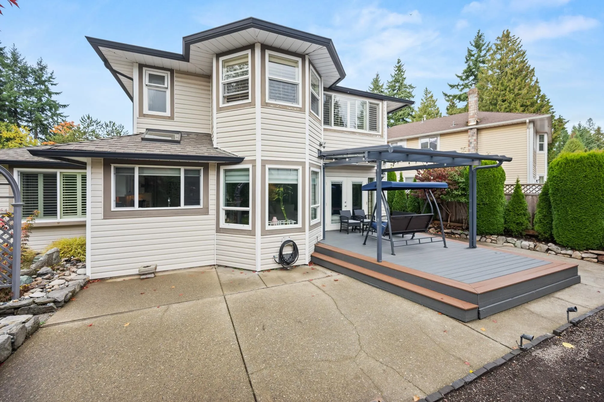 5976 Southpark Grove