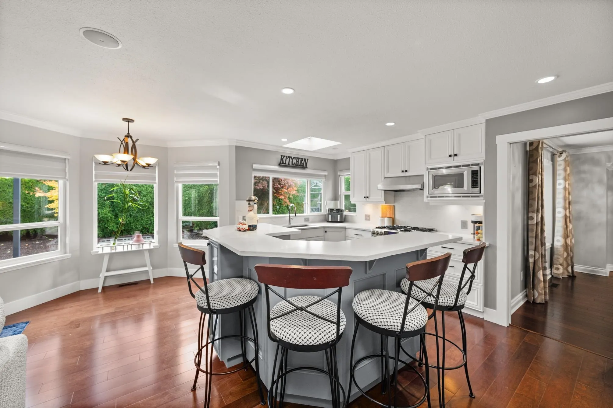 5976 Southpark Grove
