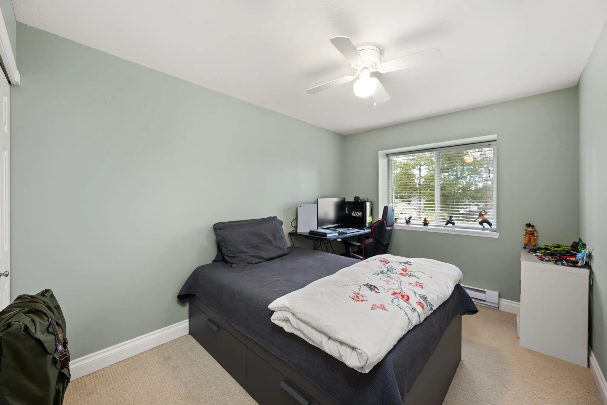 5976 Southpark Grove