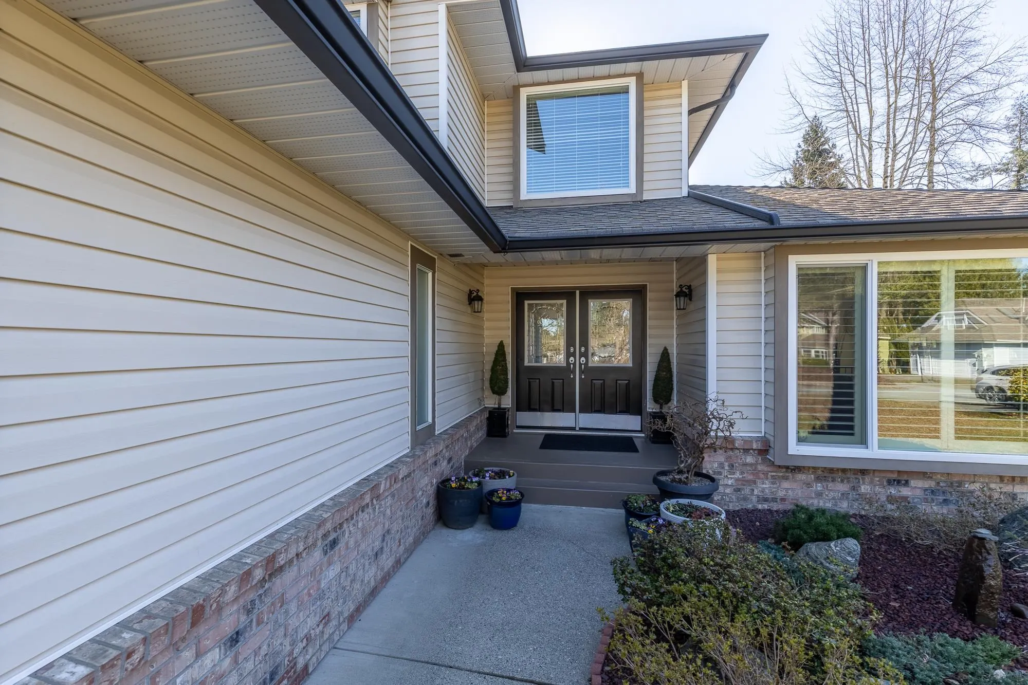 5976 Southpark Grove