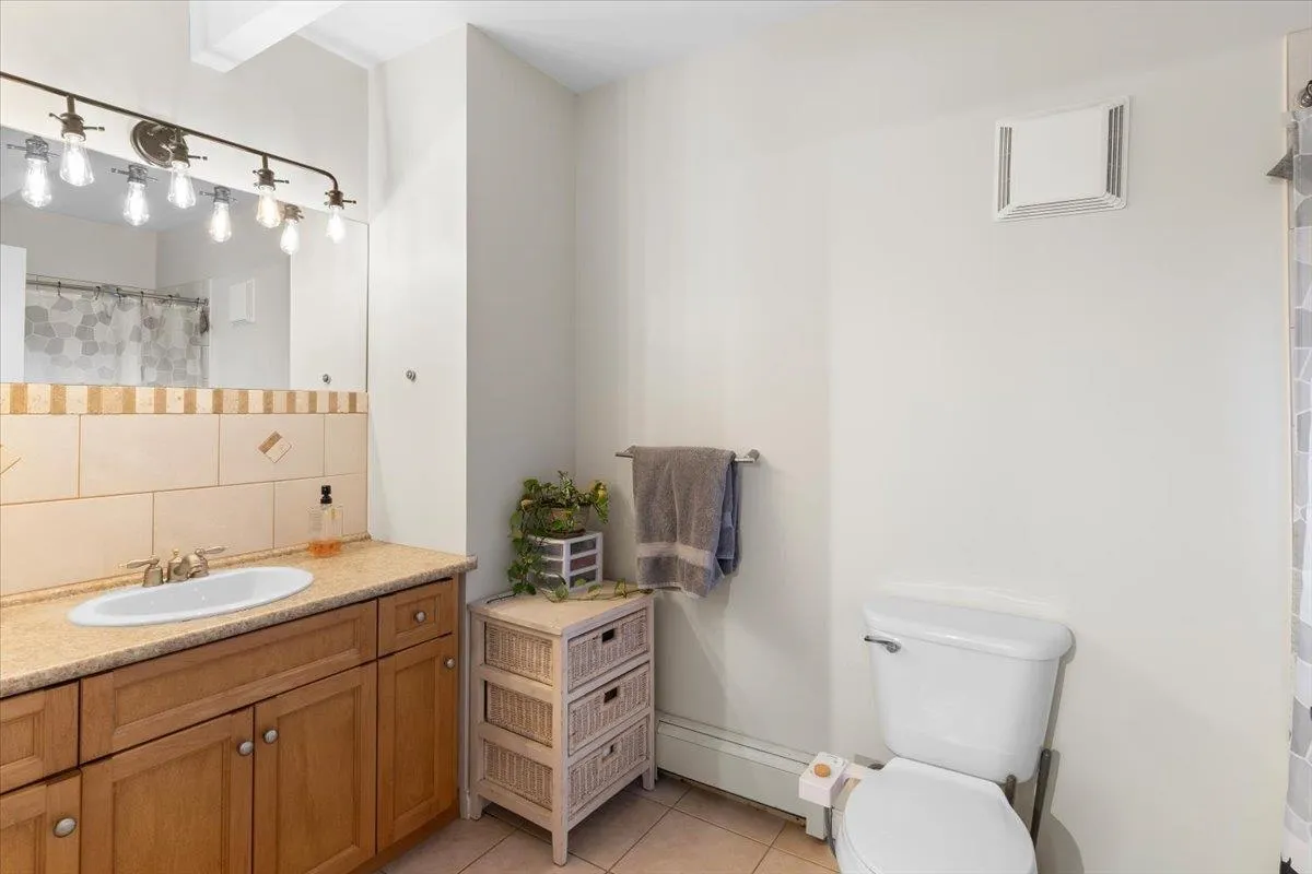 12350 Carlton Street