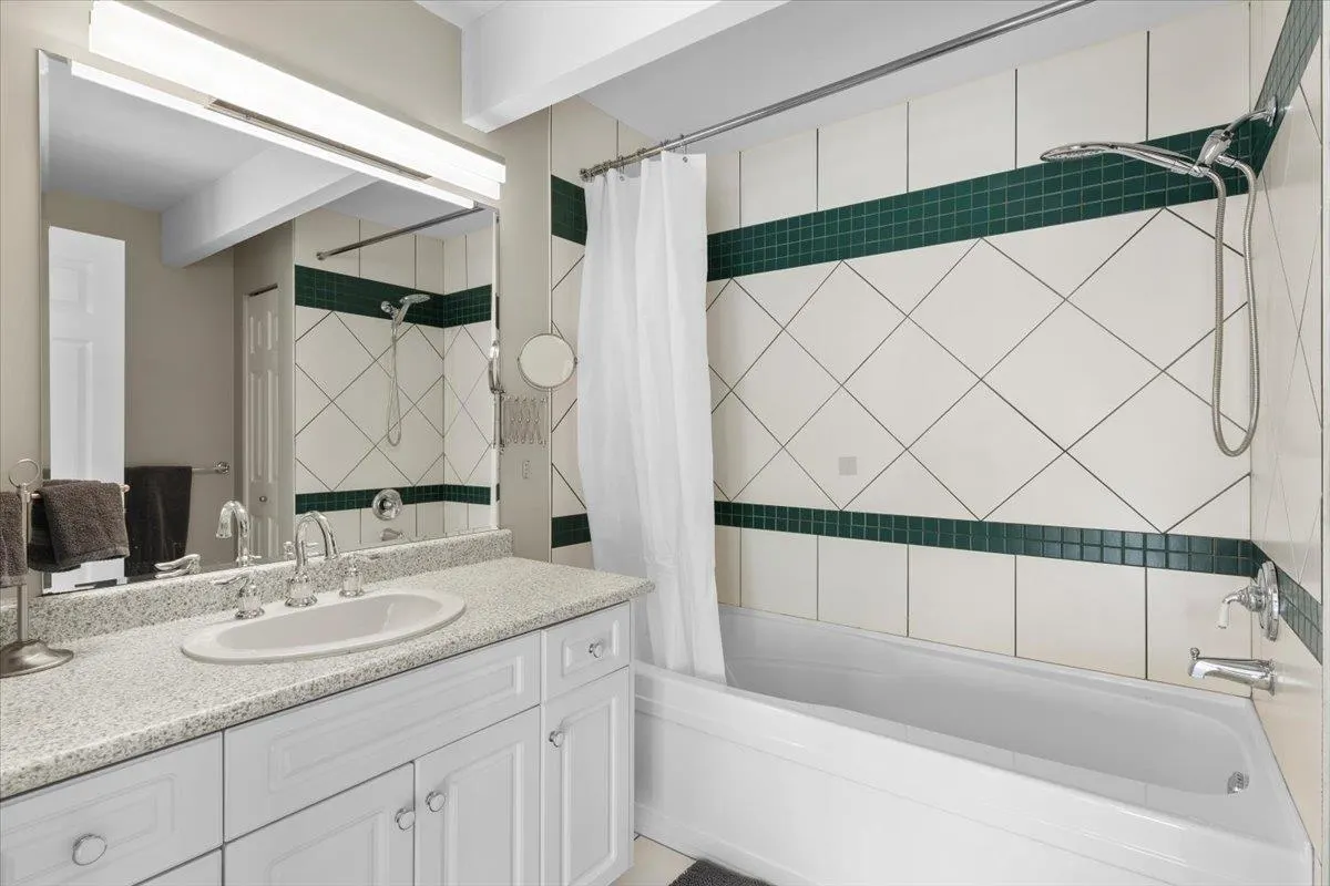 12350 Carlton Street